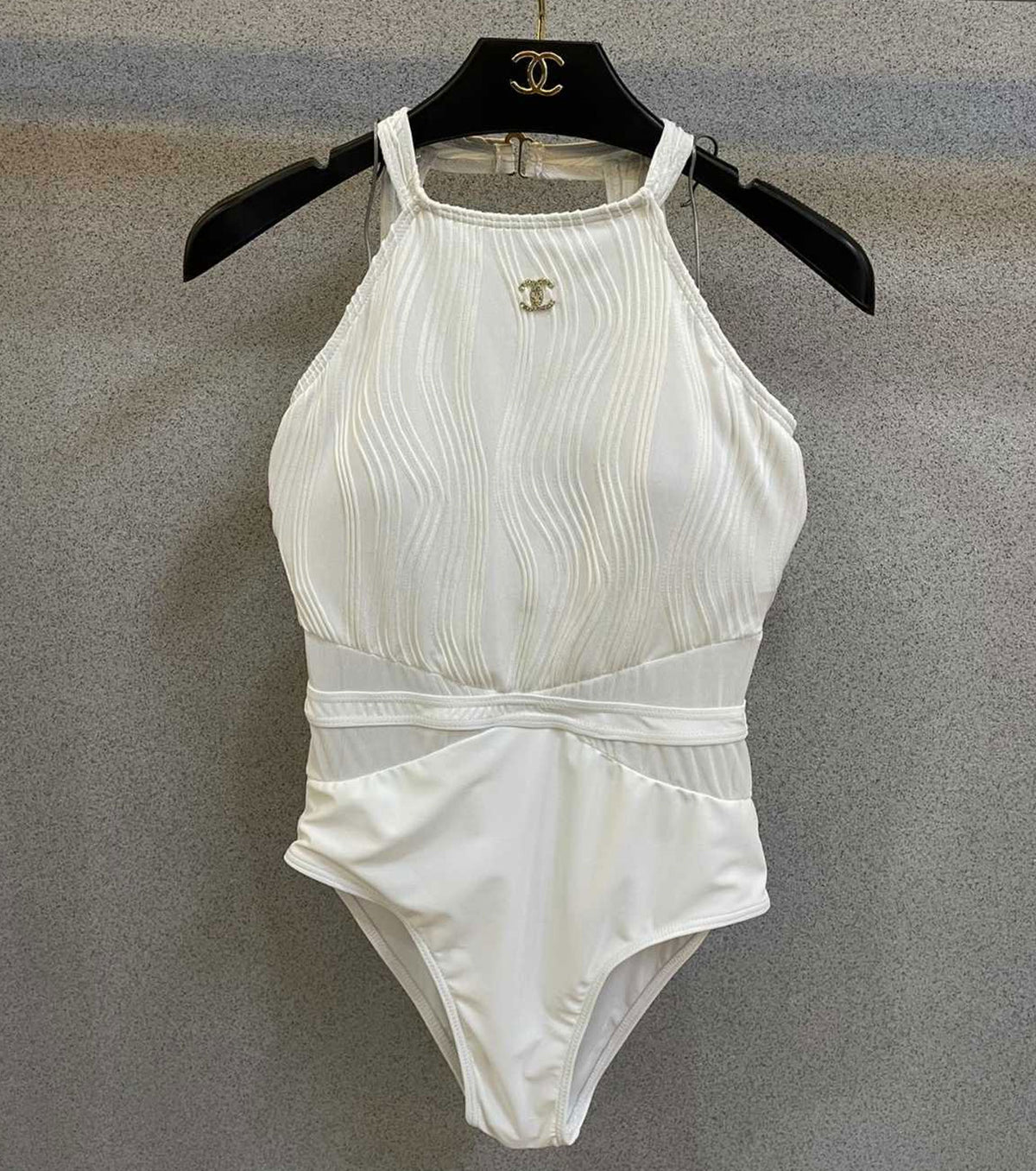 БАНСКИ КОСТЮМ