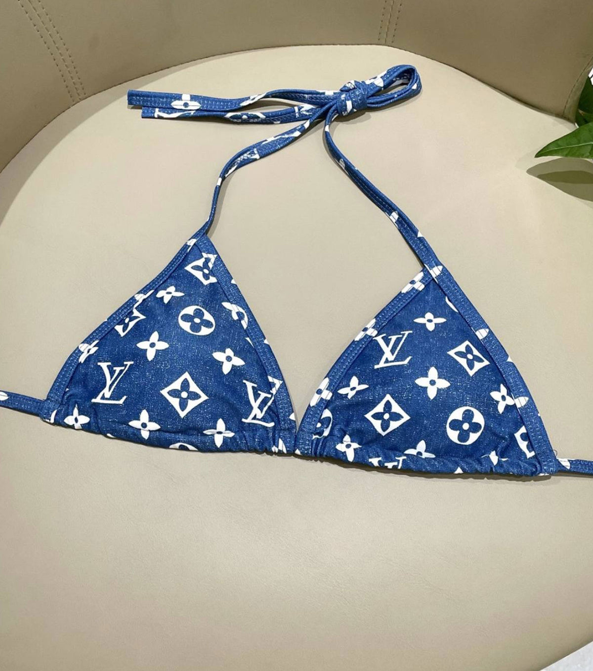 Бански от две части