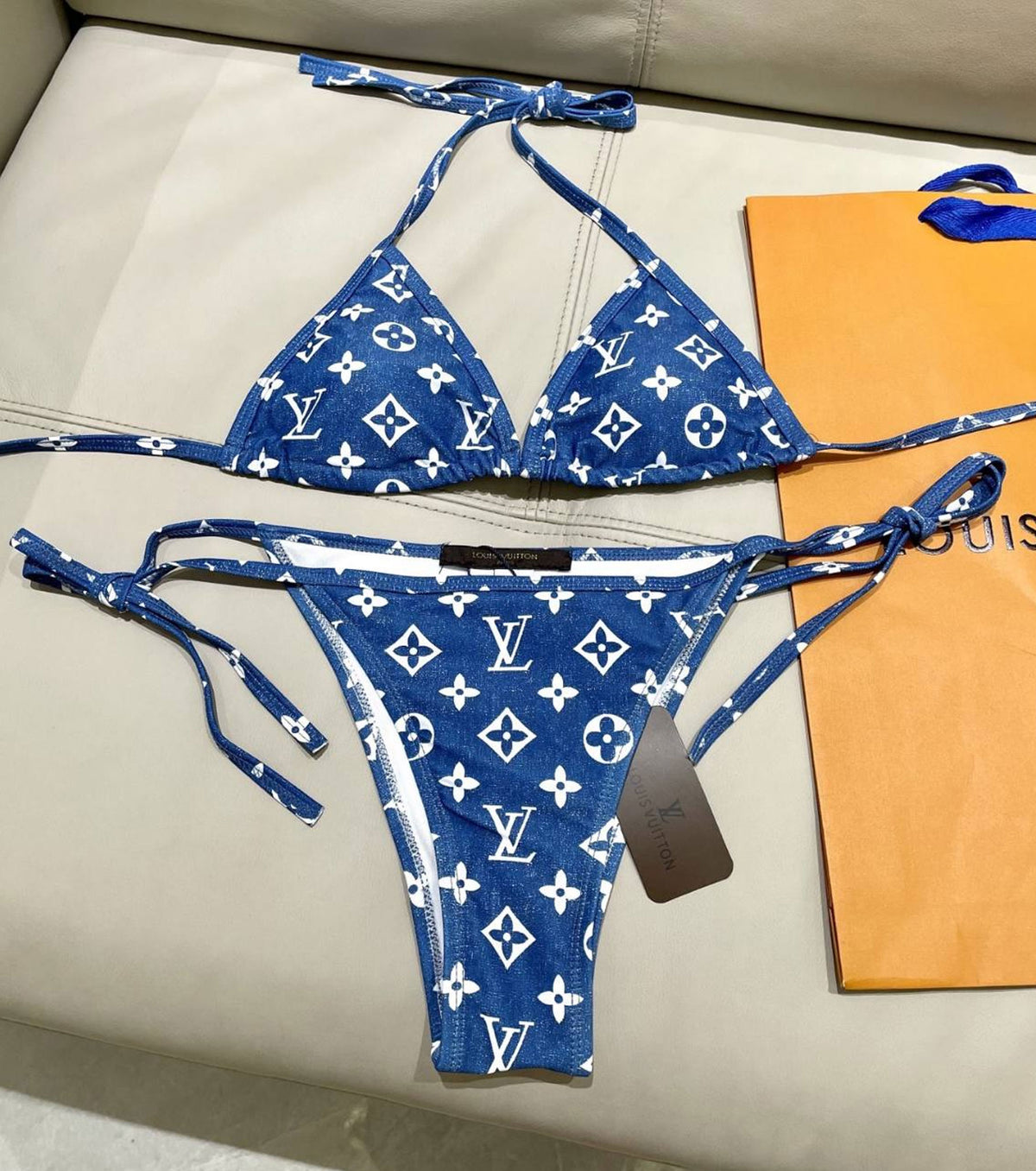 Бански от две части