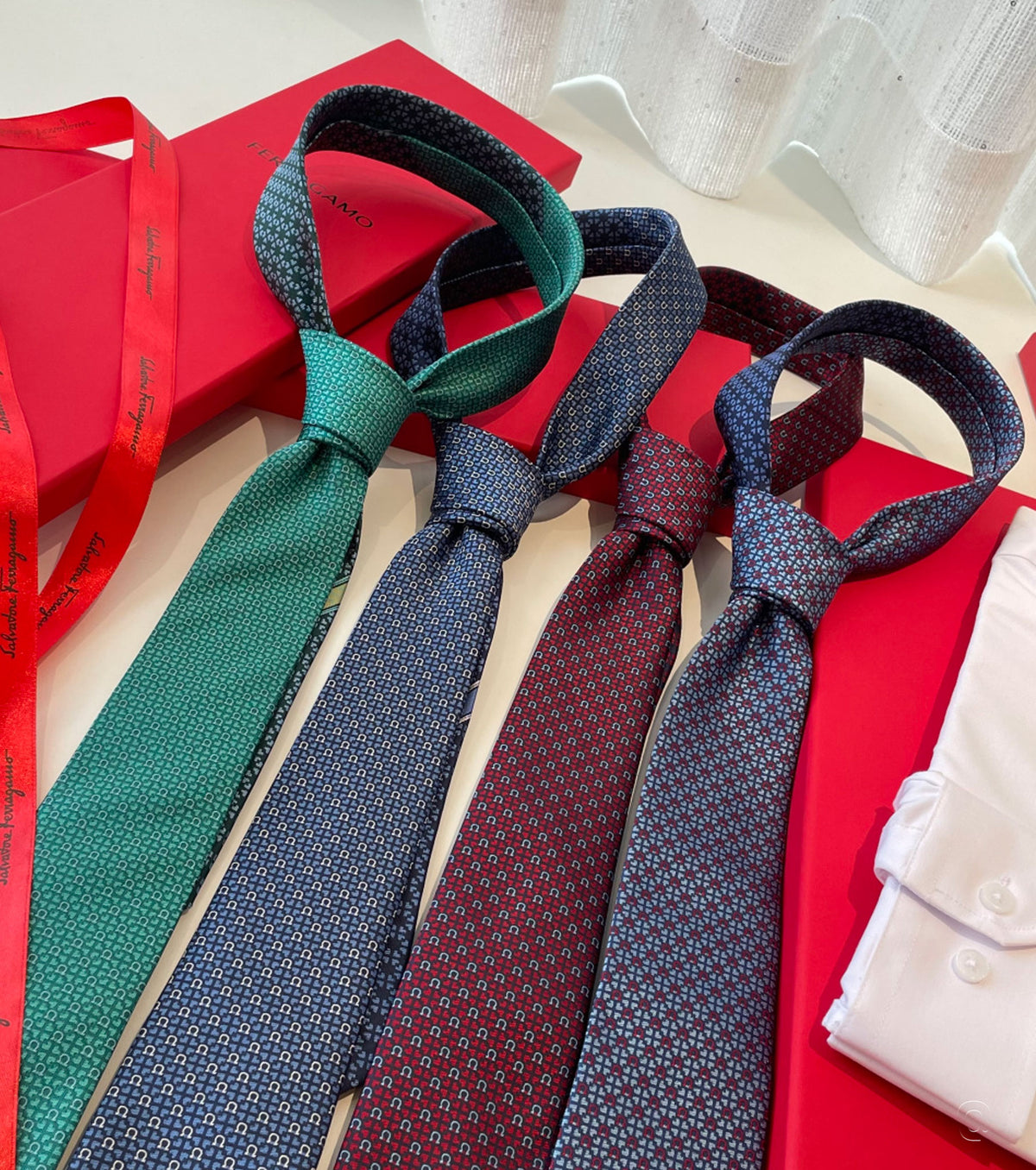 Копринена вратовръзка 