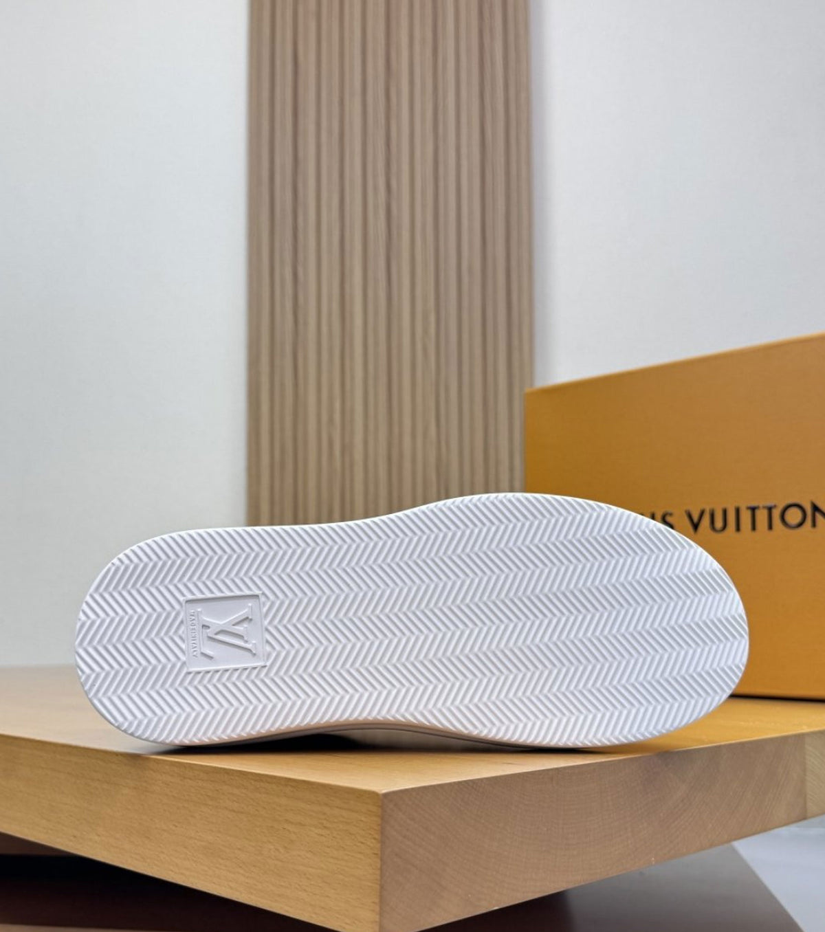 Кожени маратонки