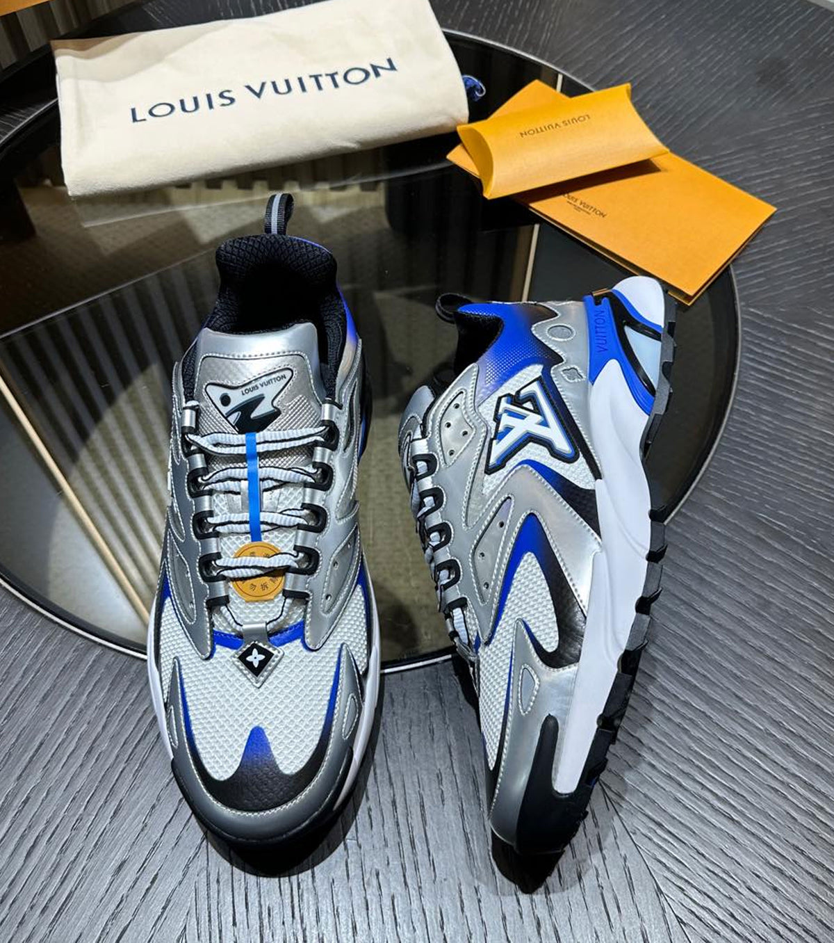 LV Runner Tatic Sneaker