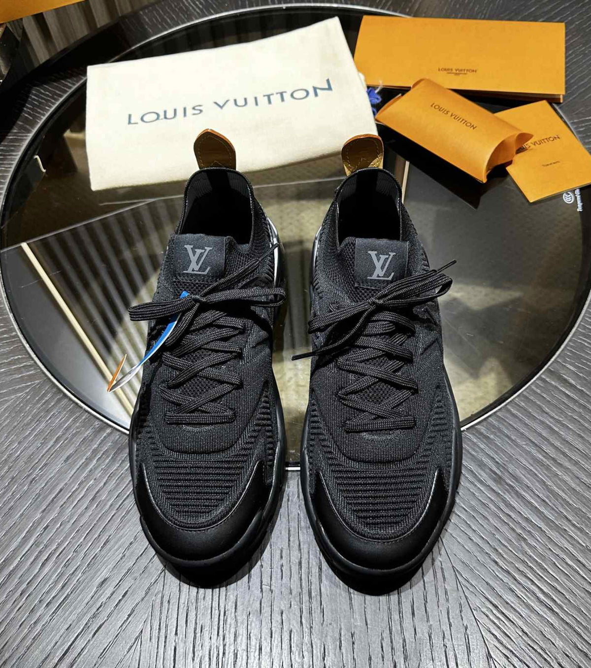 LV Runner Tatic Sneaker