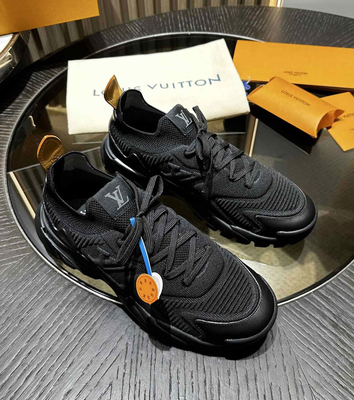 LV Runner Tatic Sneaker