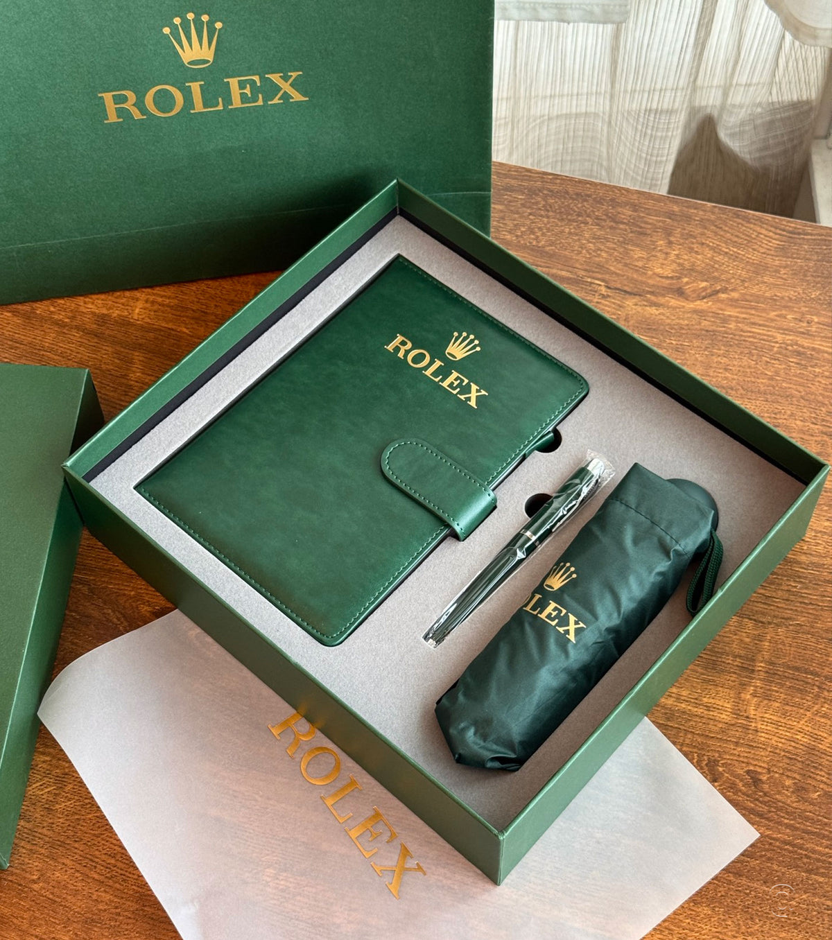 Комплект тефтер, химикалка, термос и чадър