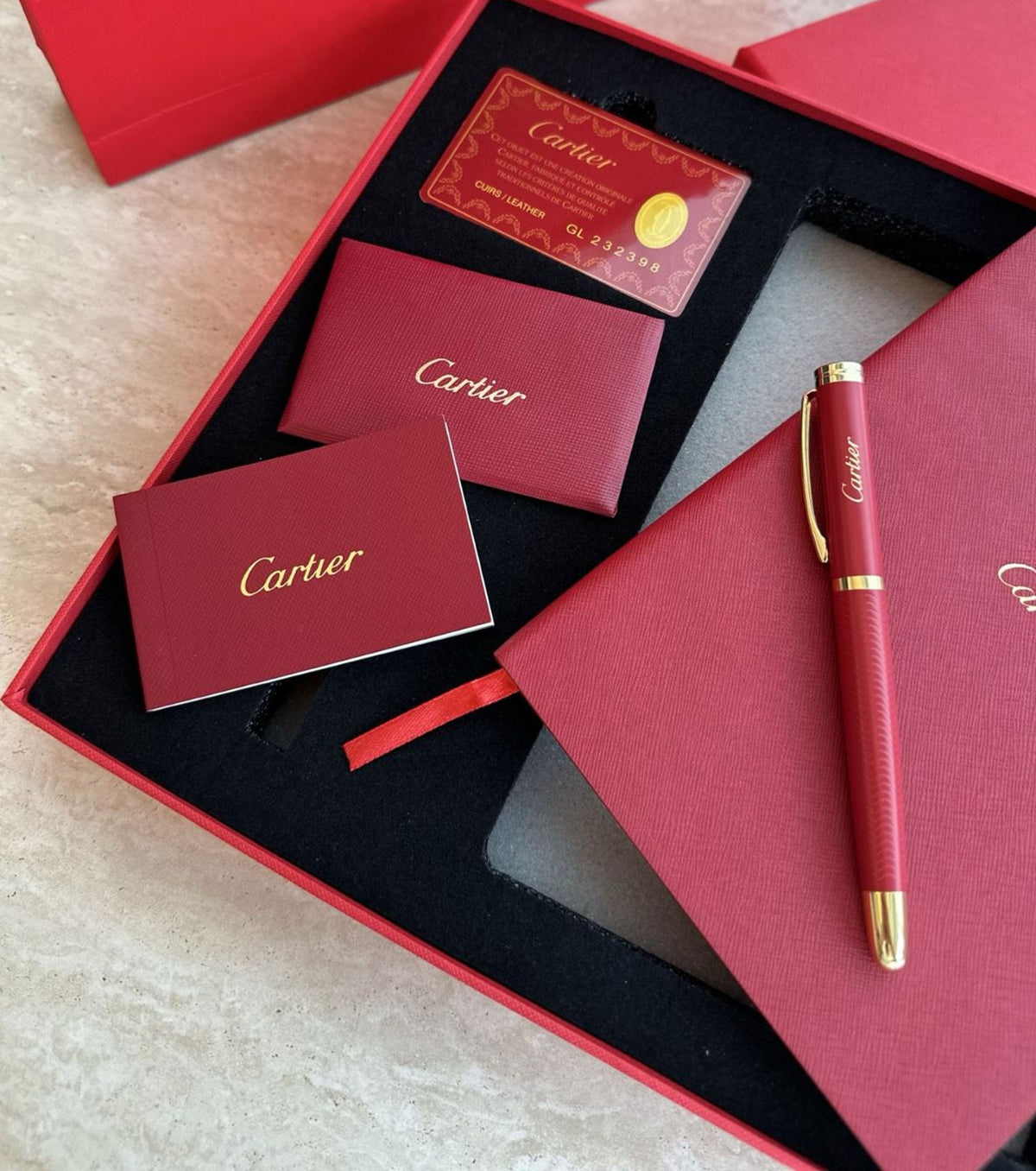 Комплект тефтер и химикалка