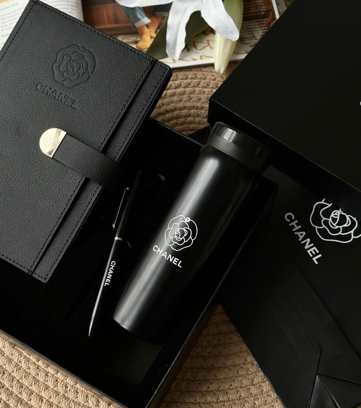 Комплект тефтер, химикалка и термос