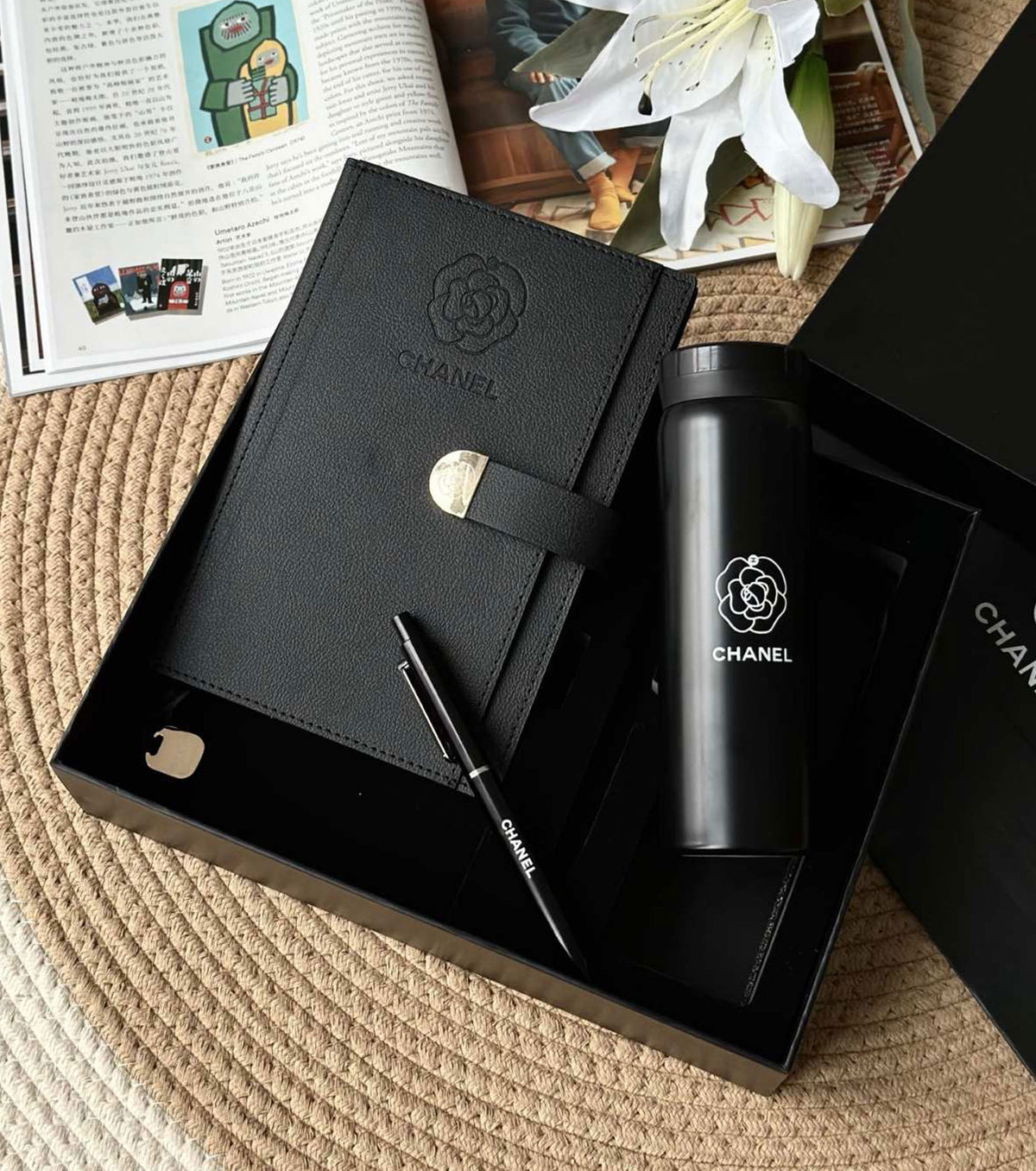 Комплект тефтер, химикалка и термос