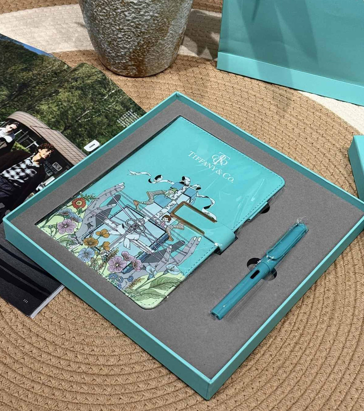 Комплект тефтер и химикалка