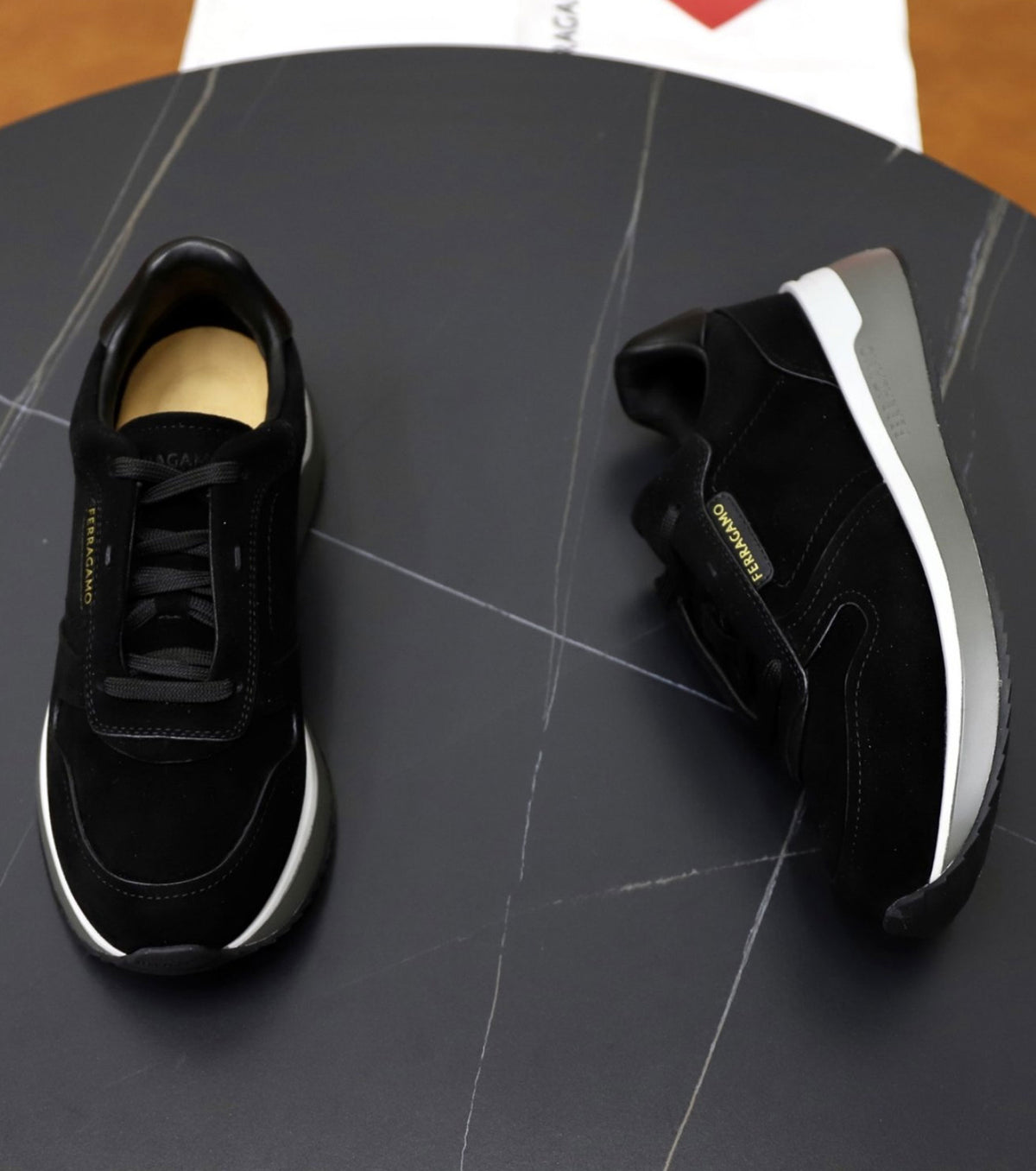 Кожени маратонки