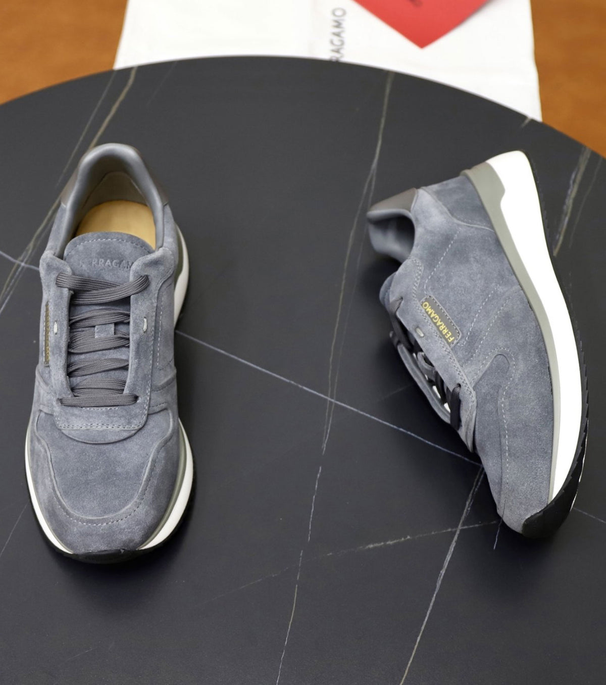 Кожени маратонки