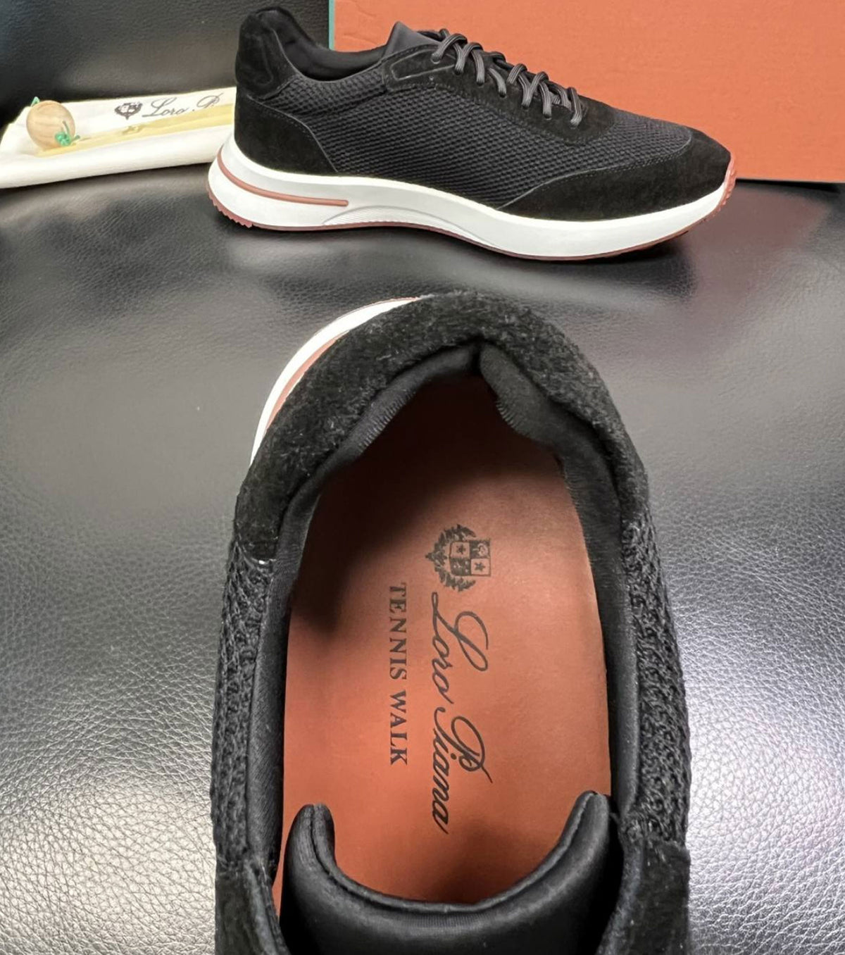 Кожени маратонки