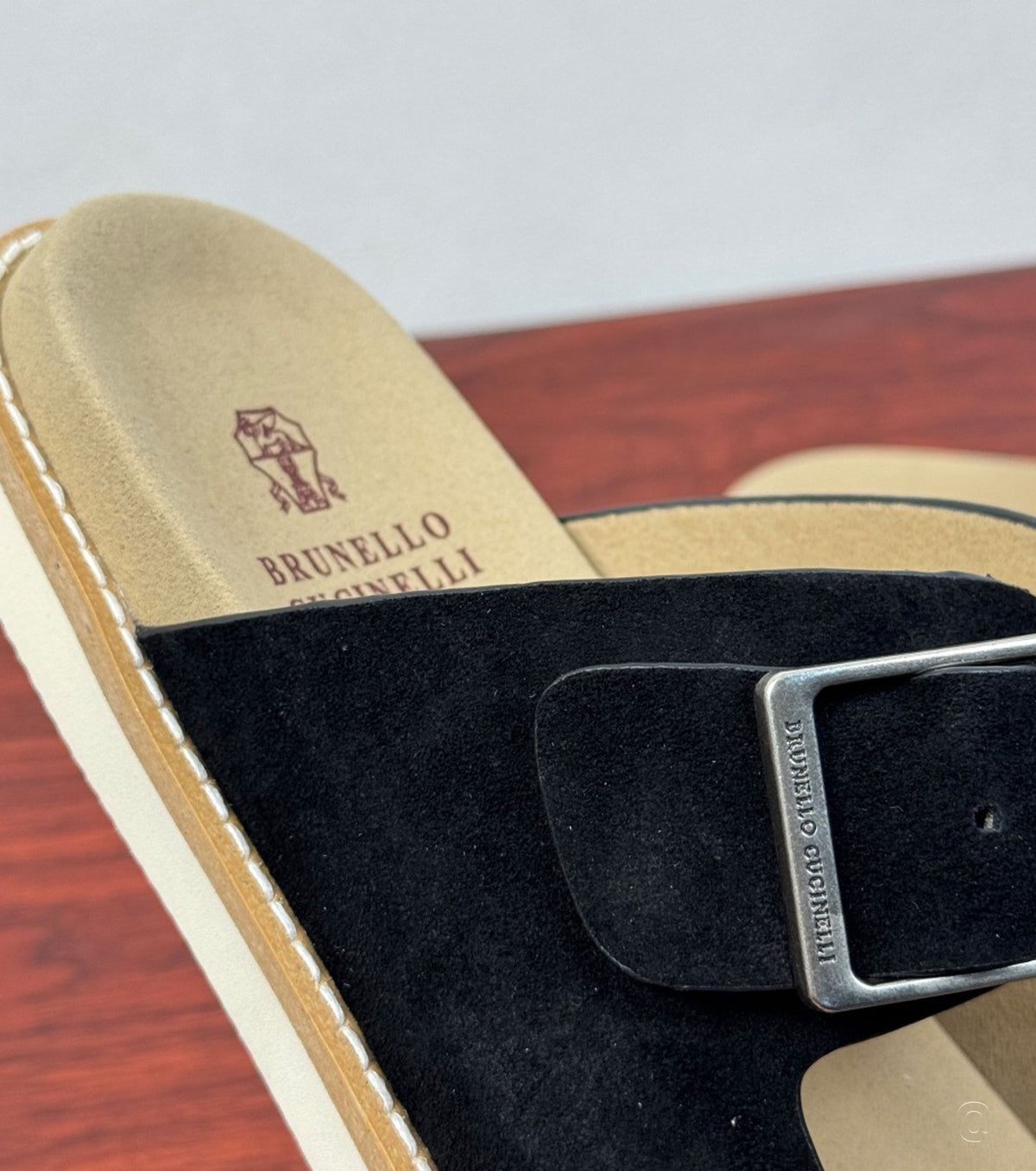 Велурени чехли