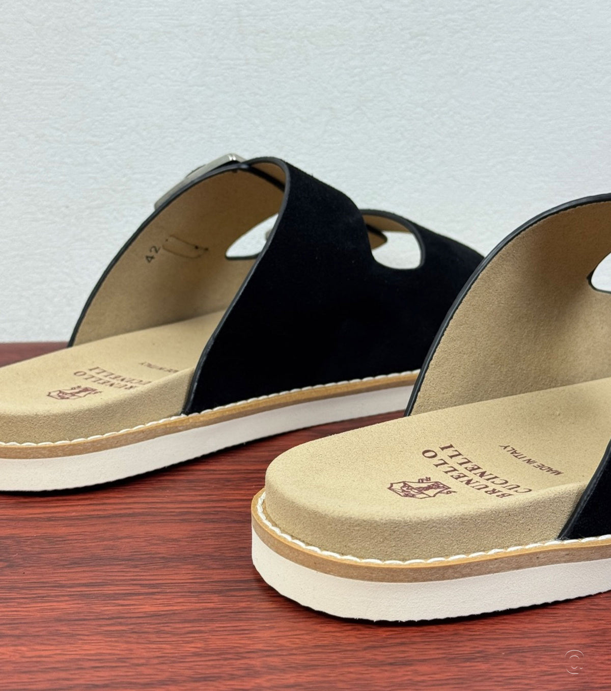 Велурени чехли