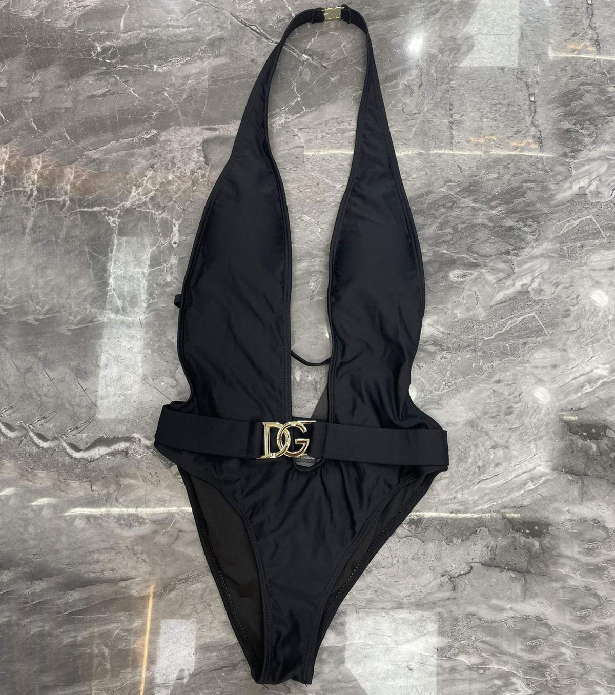 БАНСКИ КОСТЮМ