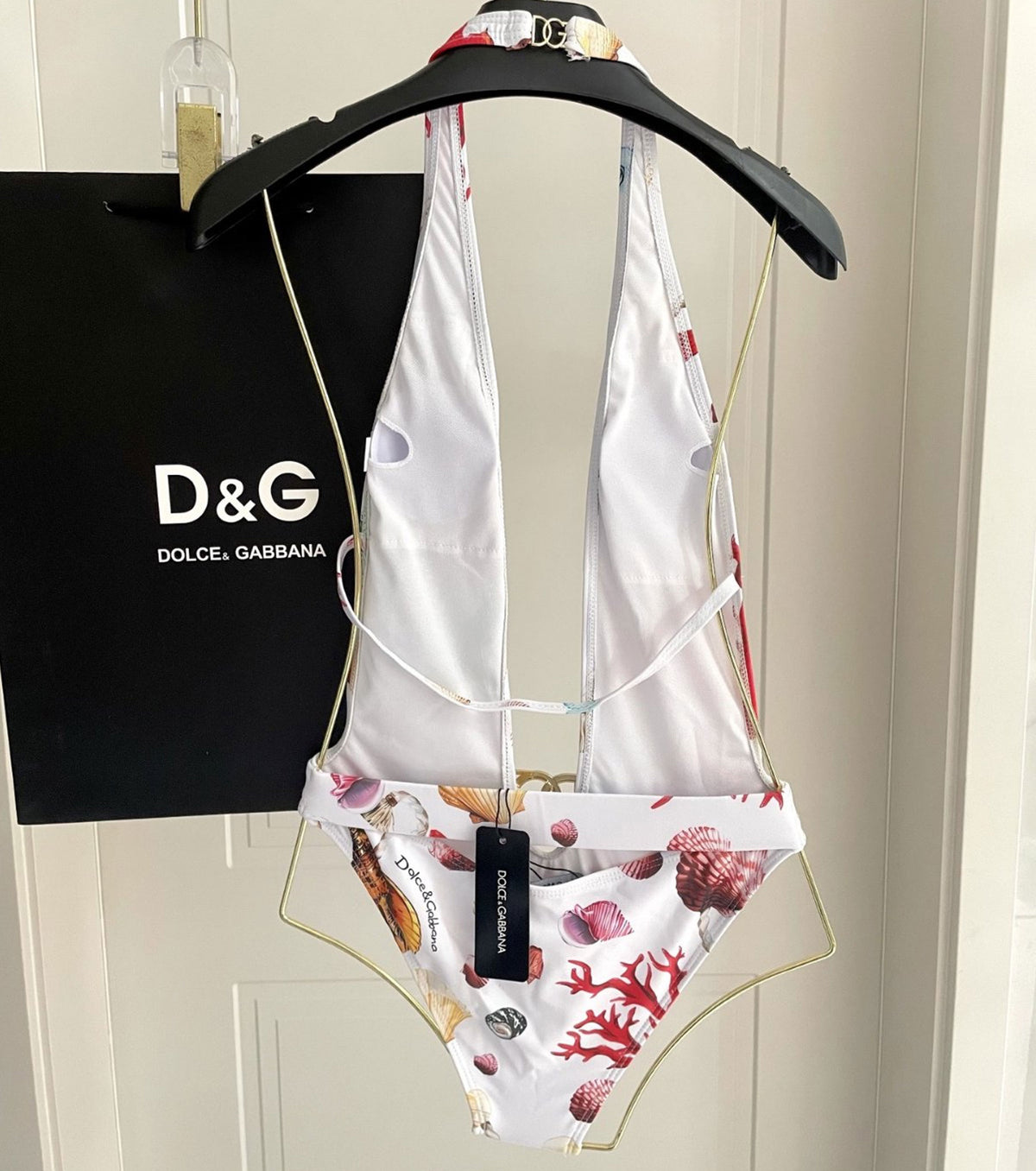 БАНСКИ КОСТЮМ