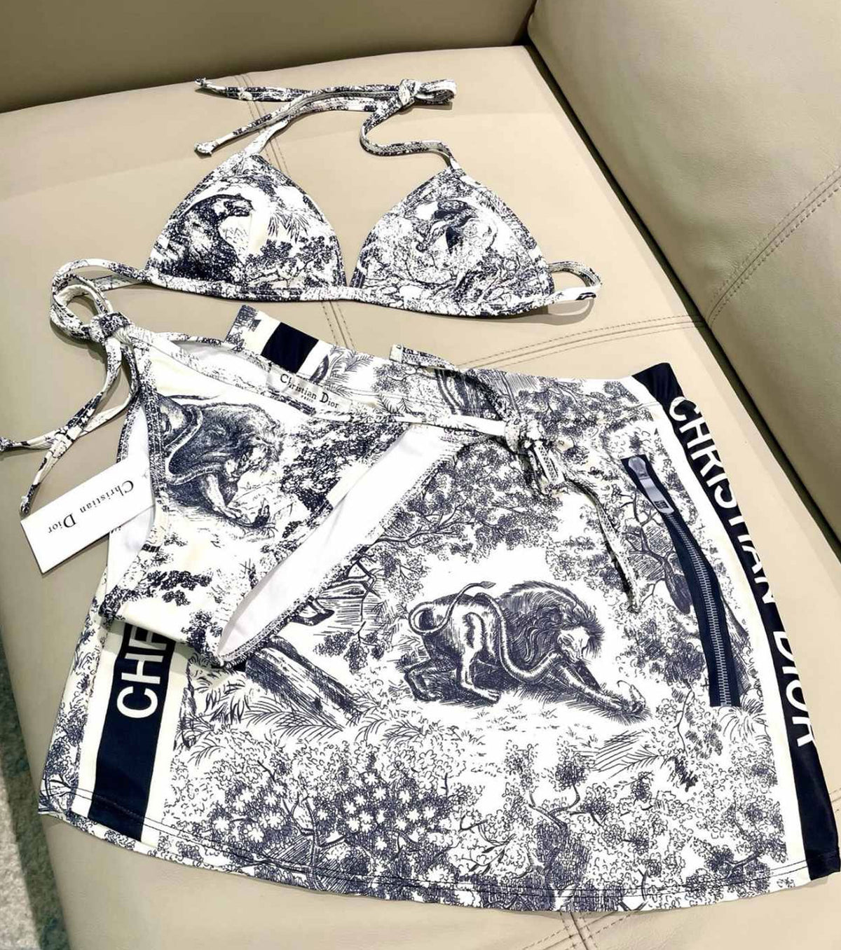 Бански от три части