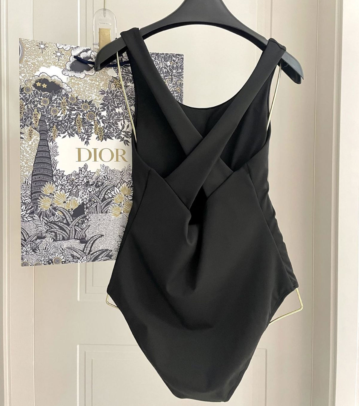 БАНСКИ КОСТЮМ