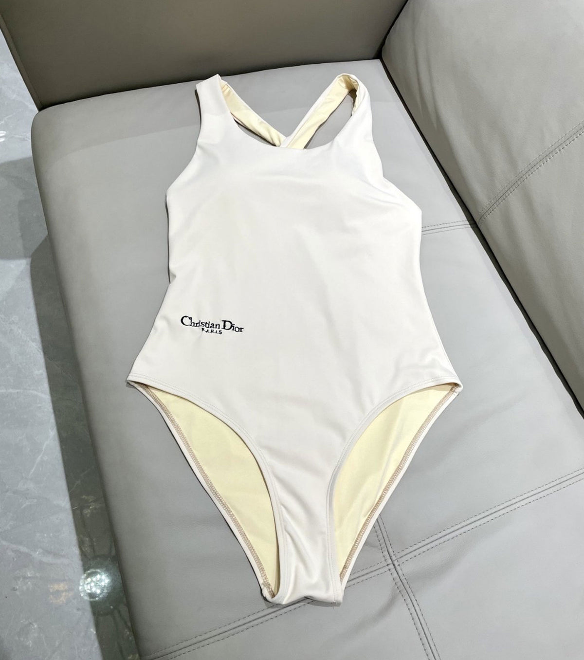 БАНСКИ КОСТЮМ