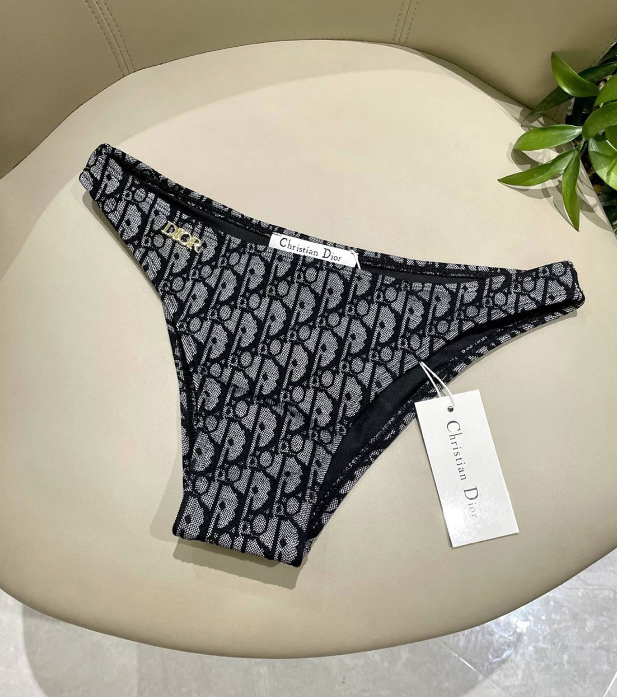 Бански от две части