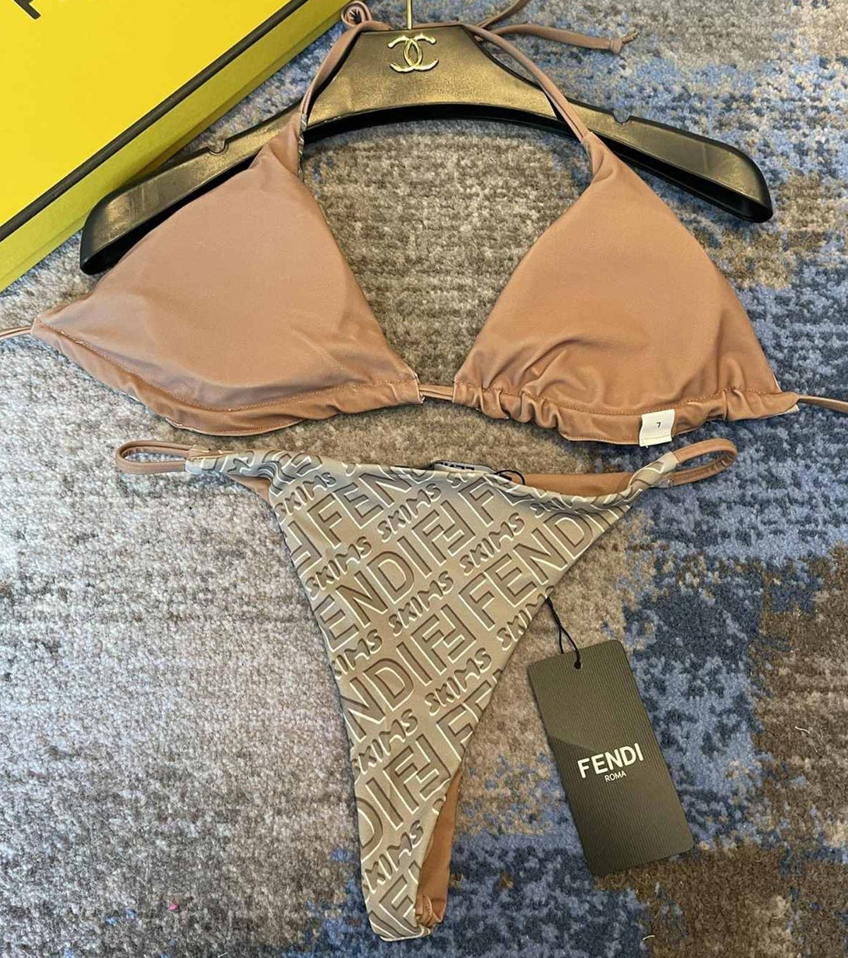 Бански от две части