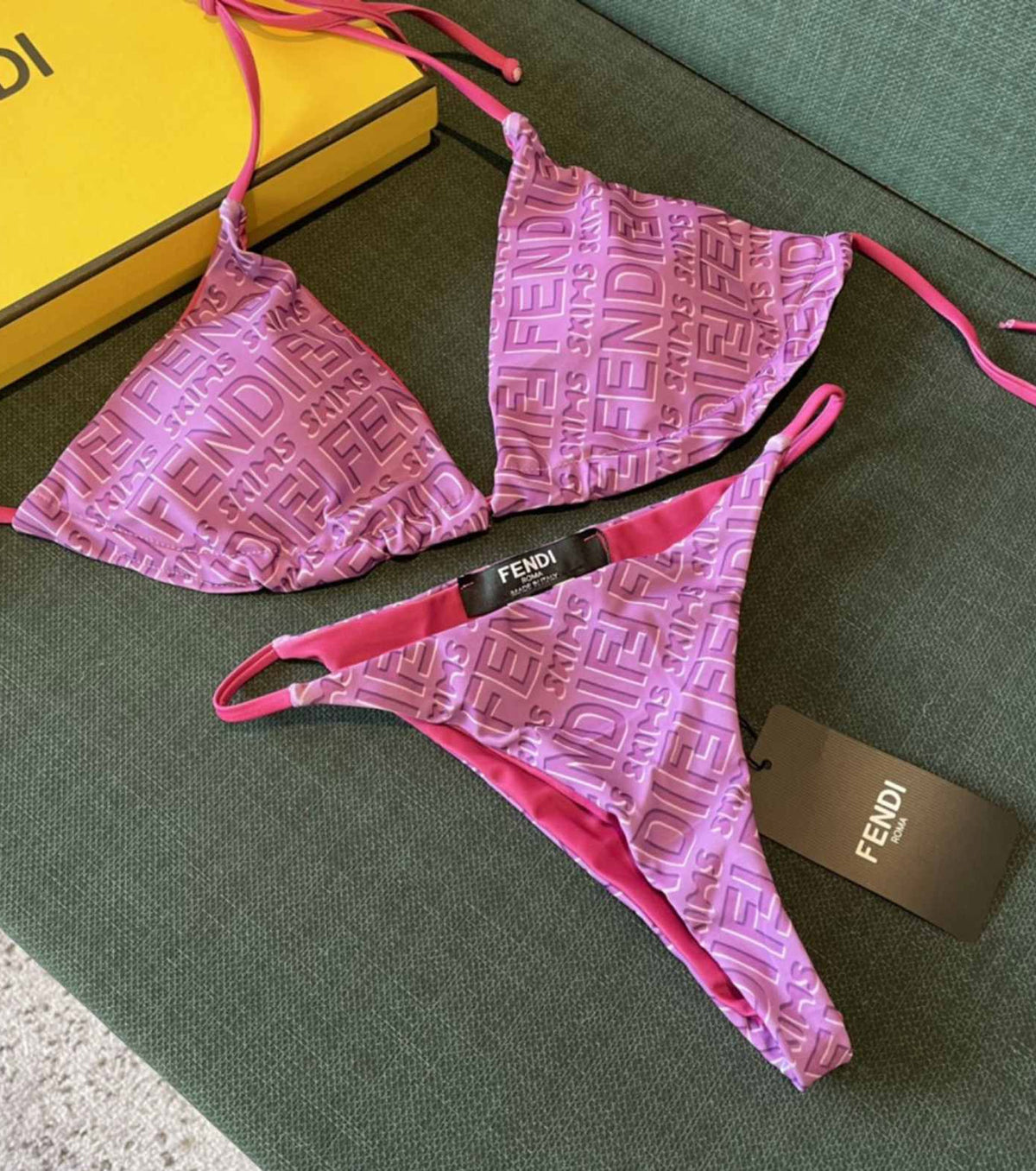 Бански от две части