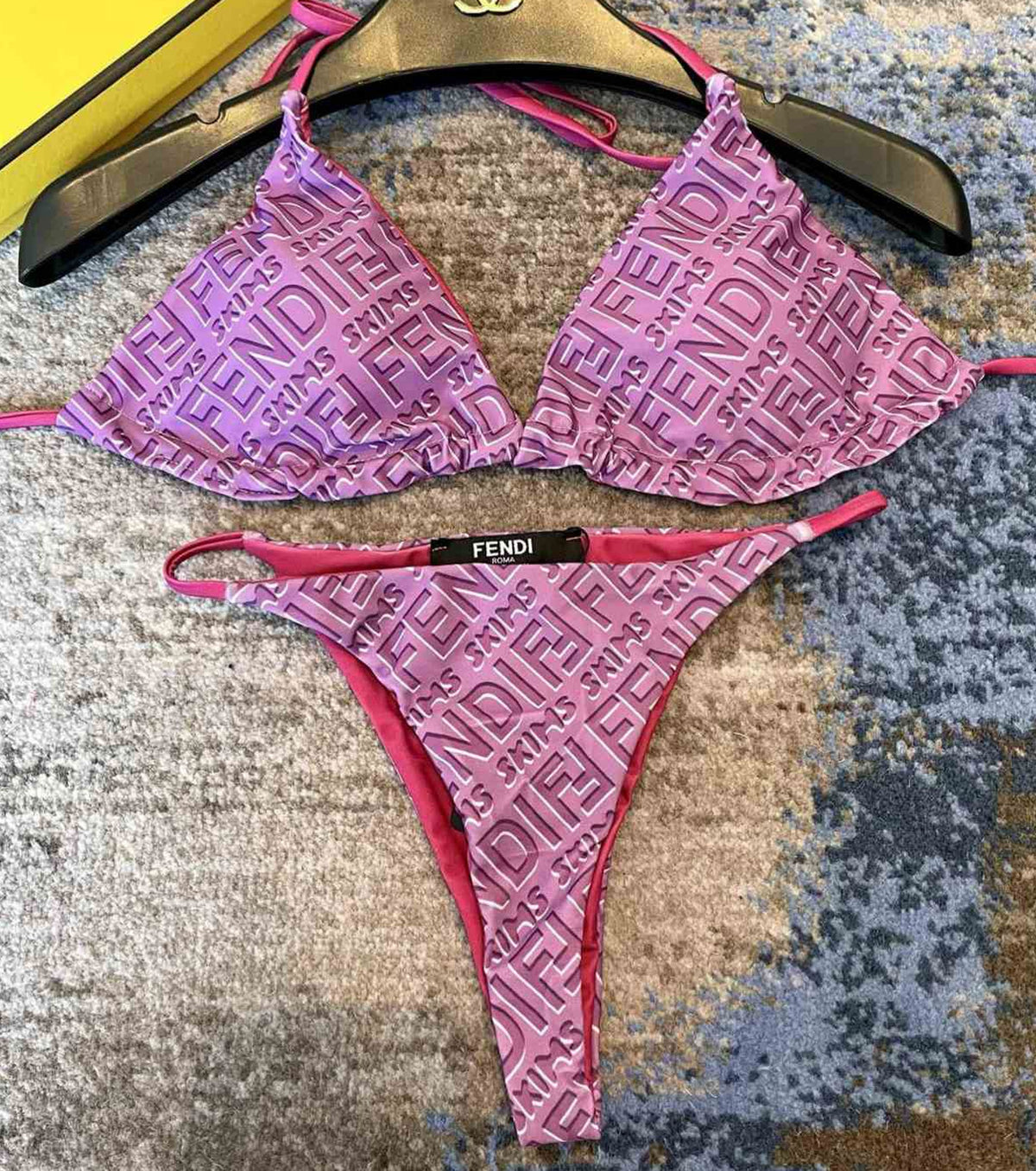 Бански от две части