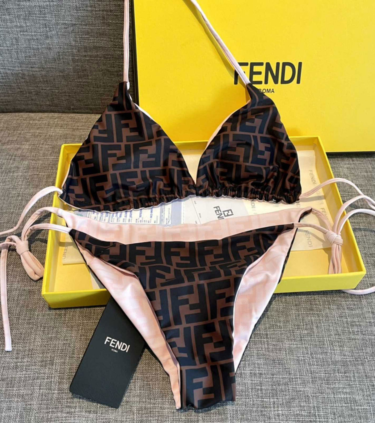 Бански от две части