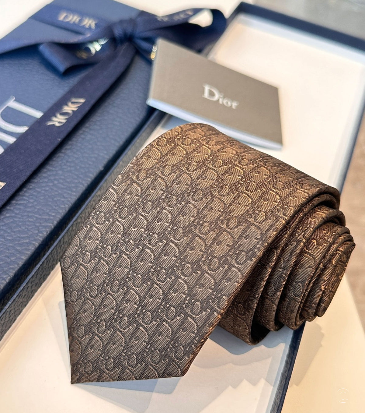 Вратовръзка Oblique