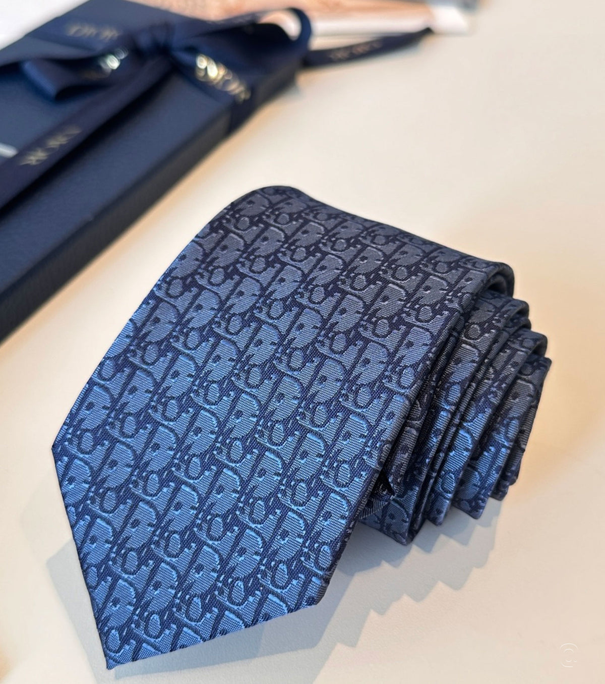 Вратовръзка Oblique