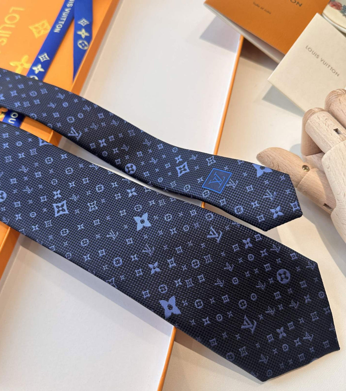 Вратовръзка Monogram