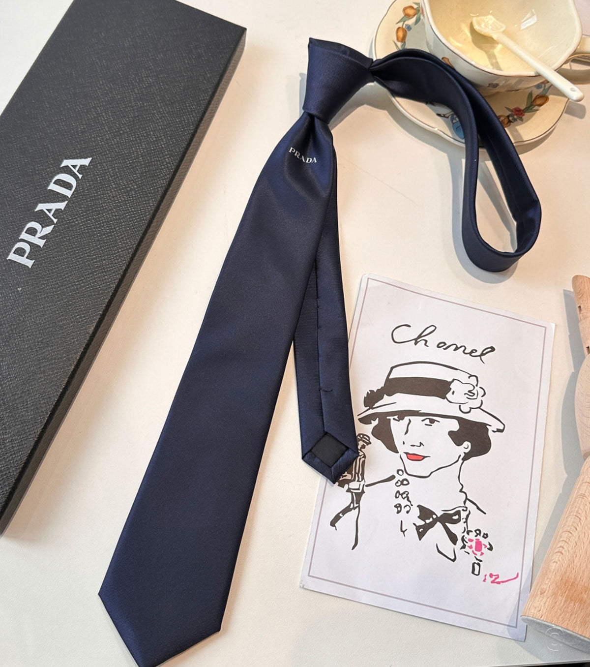 Копринена вратовръзка