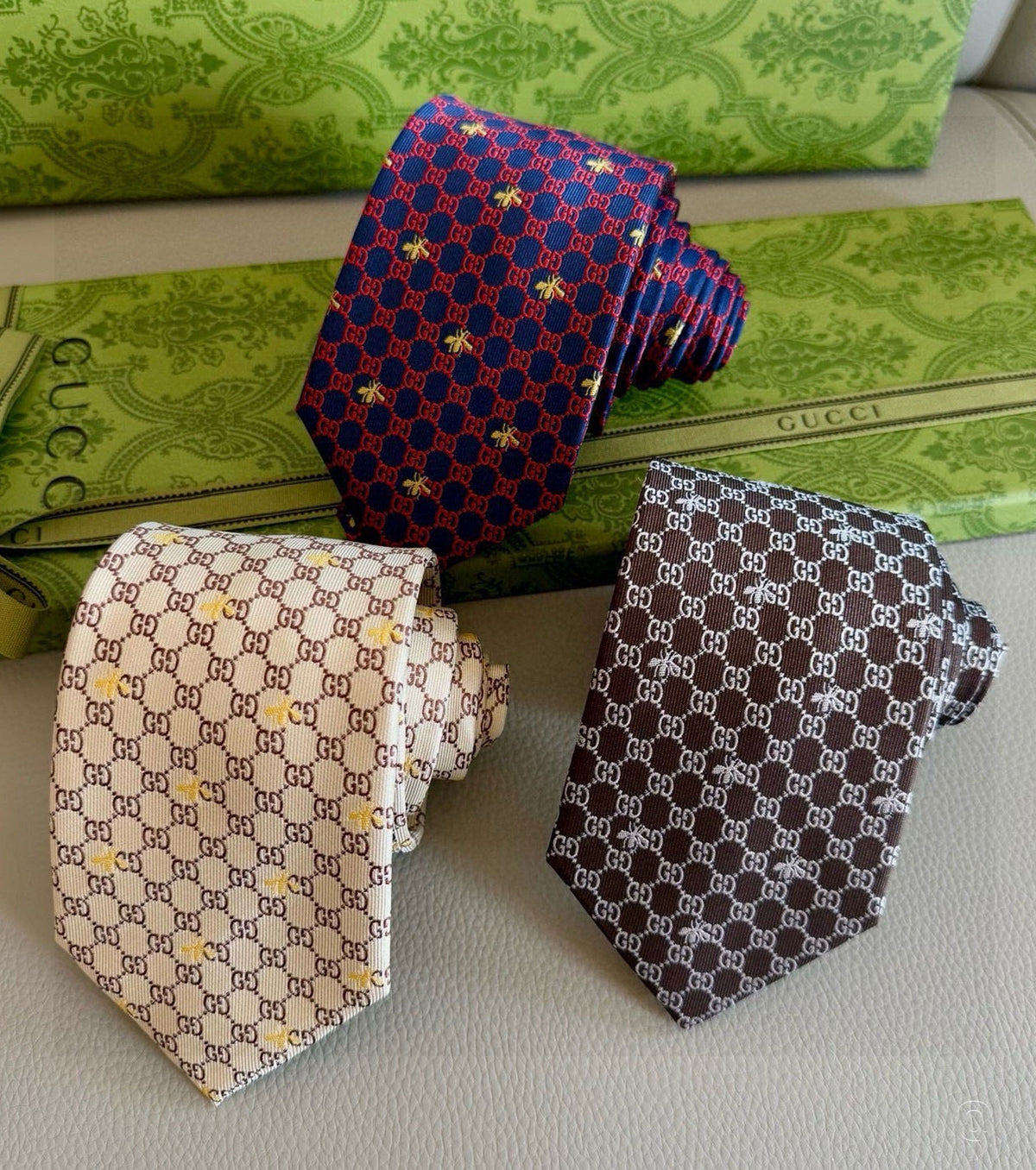 Вратовръзка BEE GOLD GG с монограм