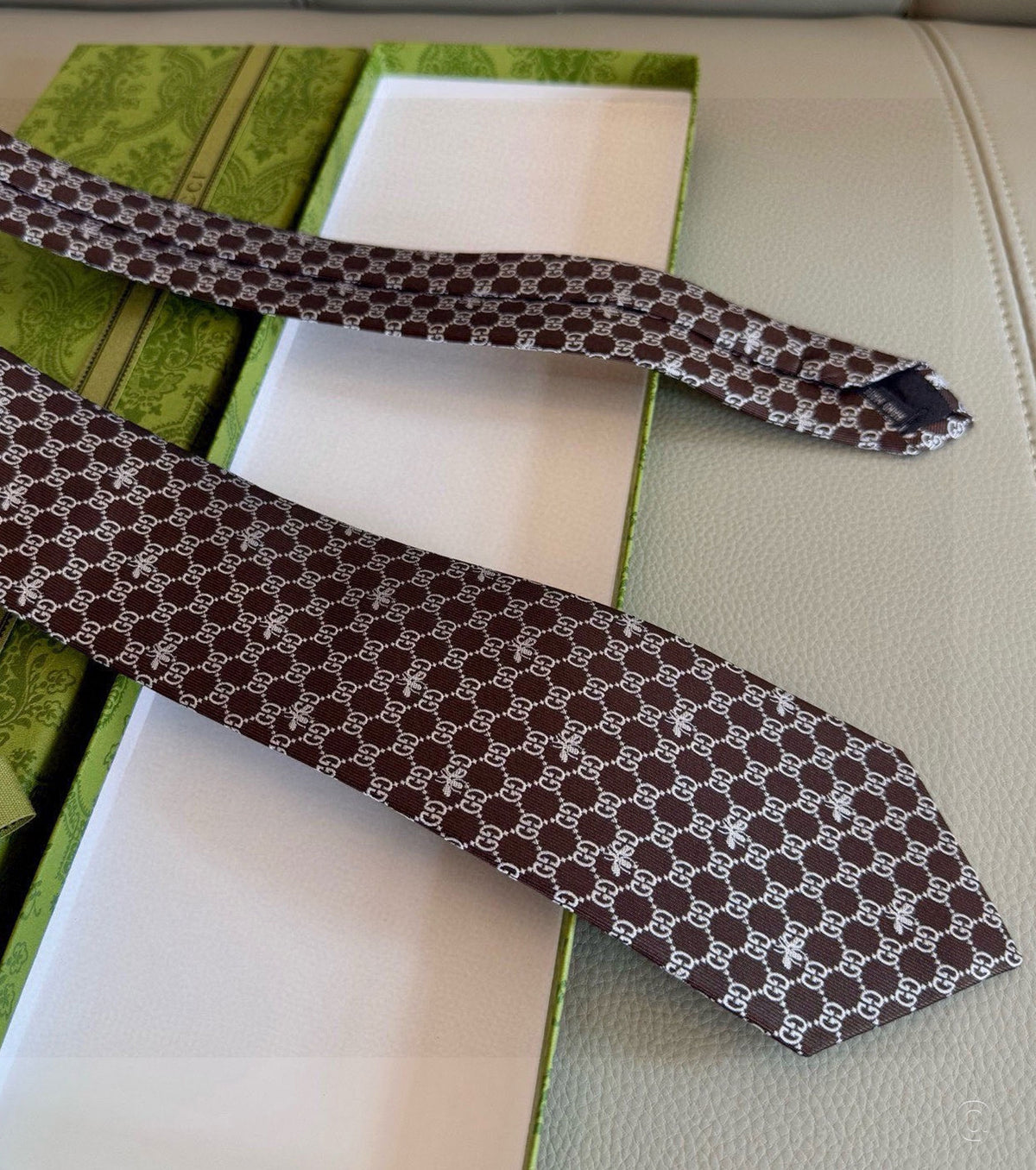 Вратовръзка BEE GOLD GG с монограм