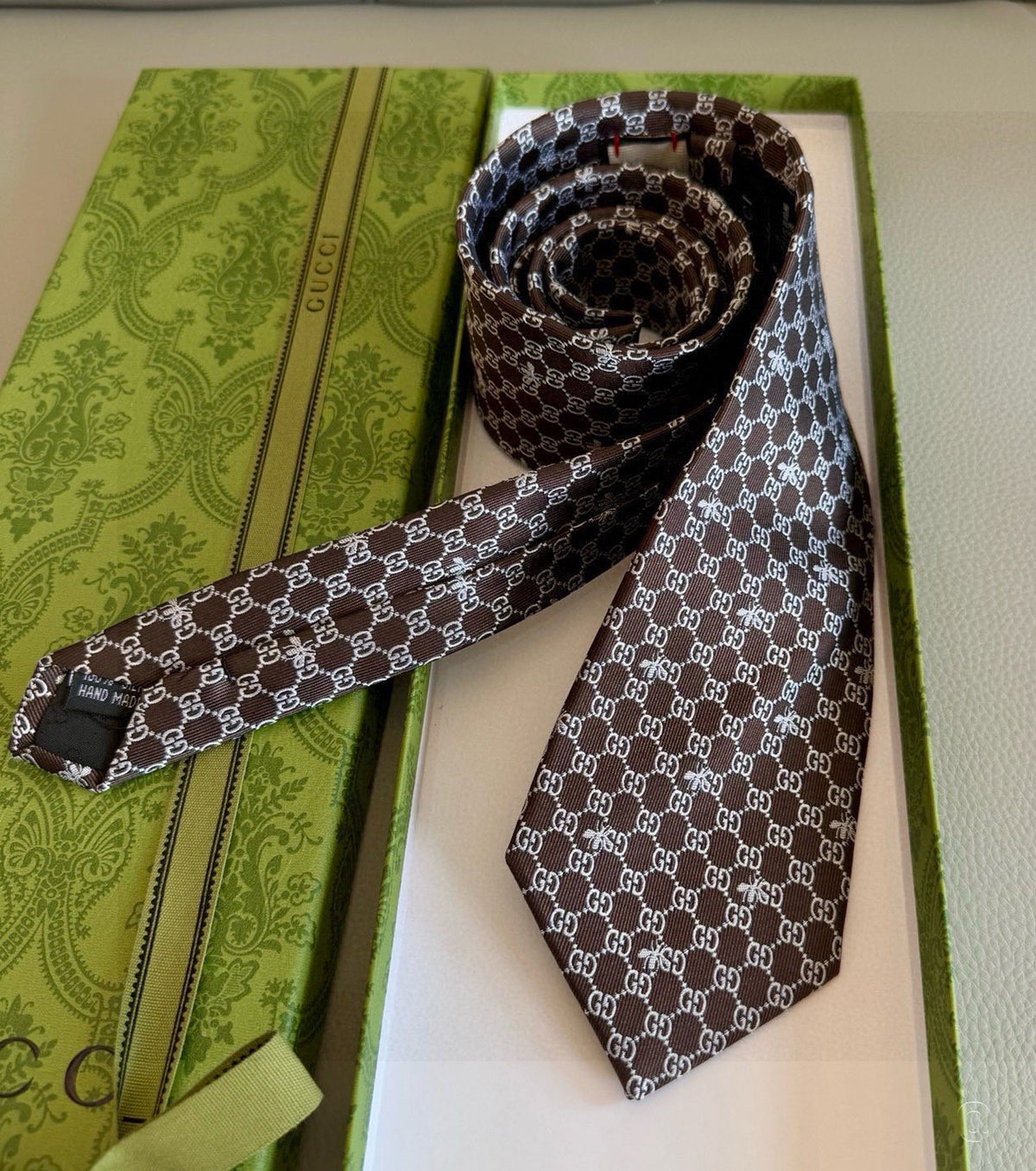 Вратовръзка BEE GOLD GG с монограм