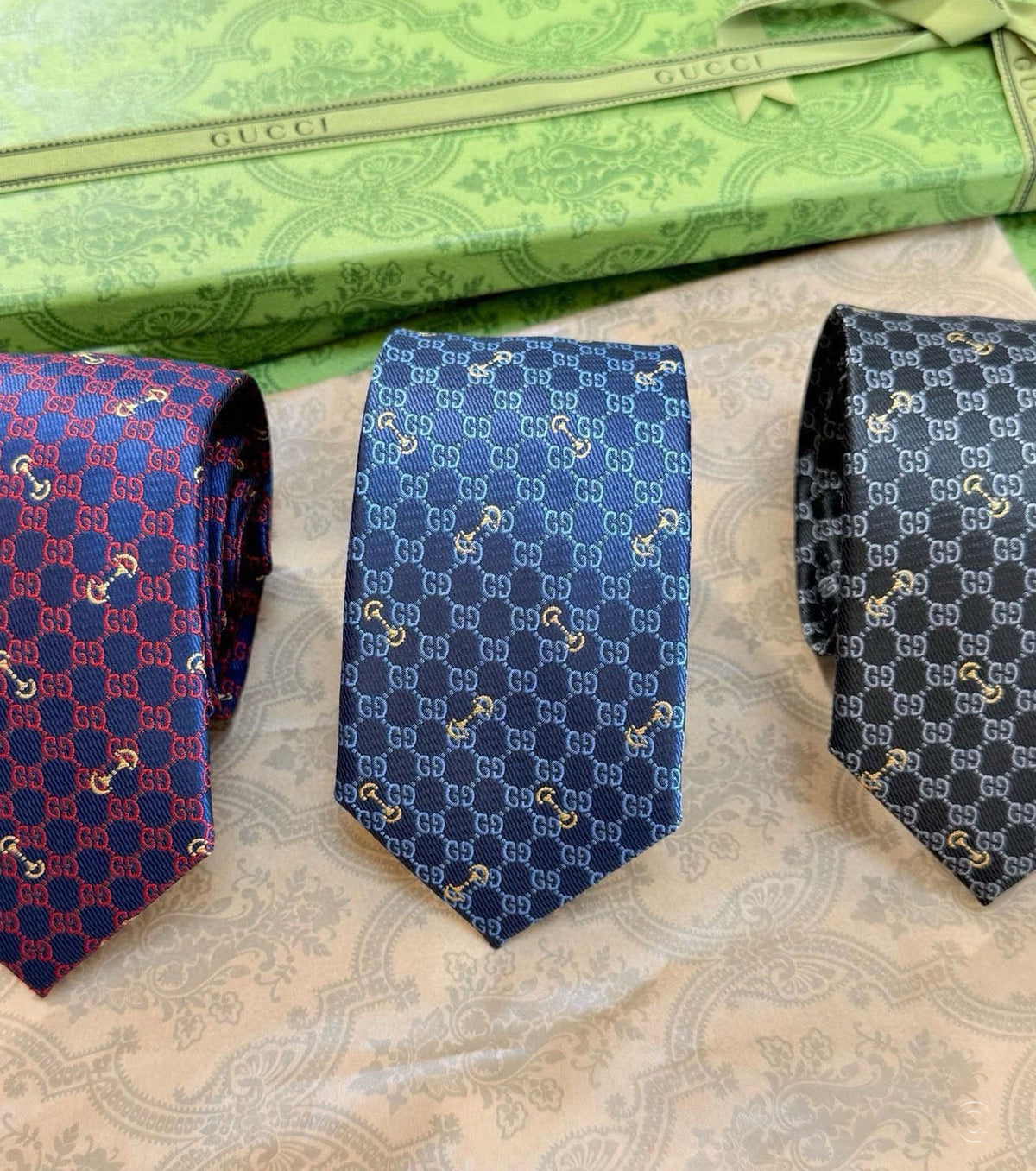 GG копринена жакардова вратовръзка GG
