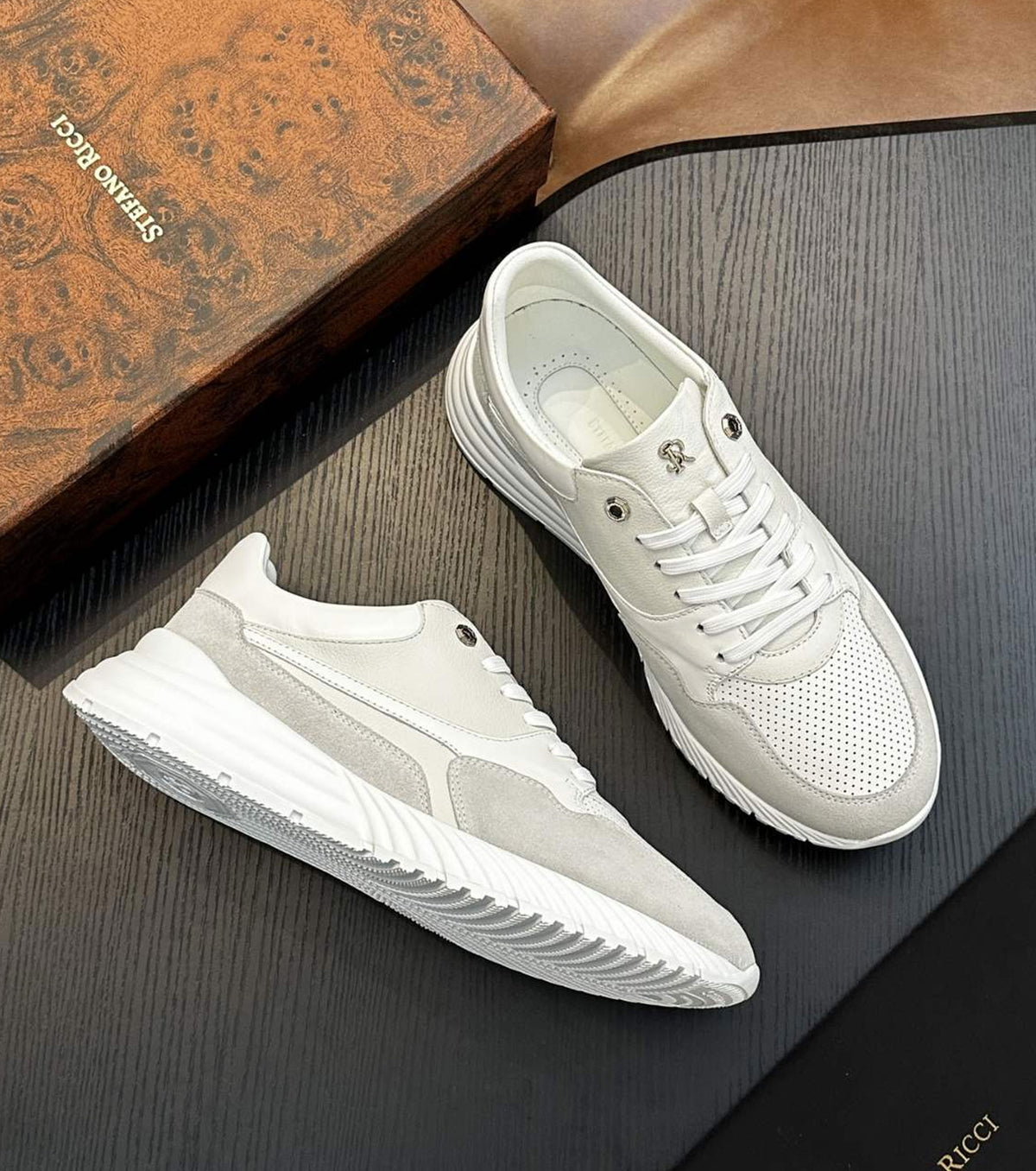 Кожени маратонки