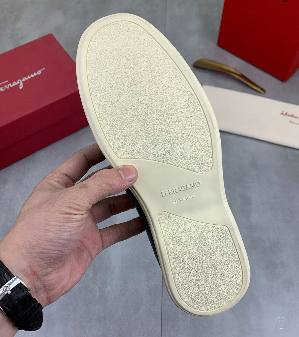 Casual loafer with Gancini ornament