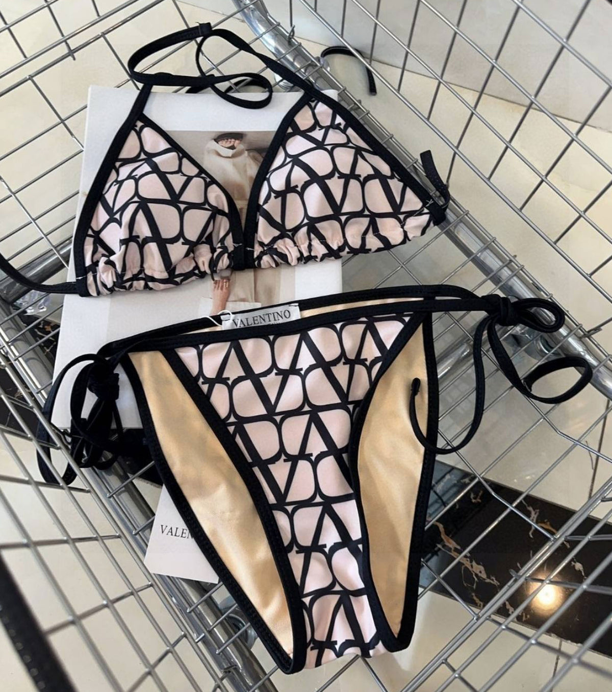 Бански от две части