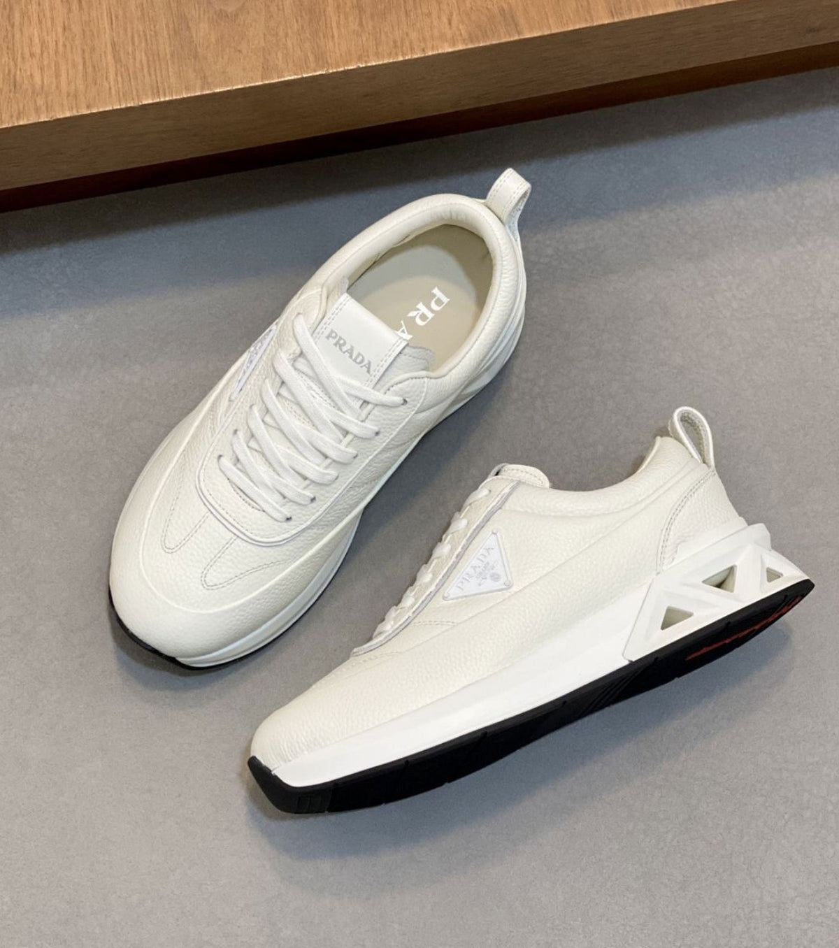 Кожени маратонки