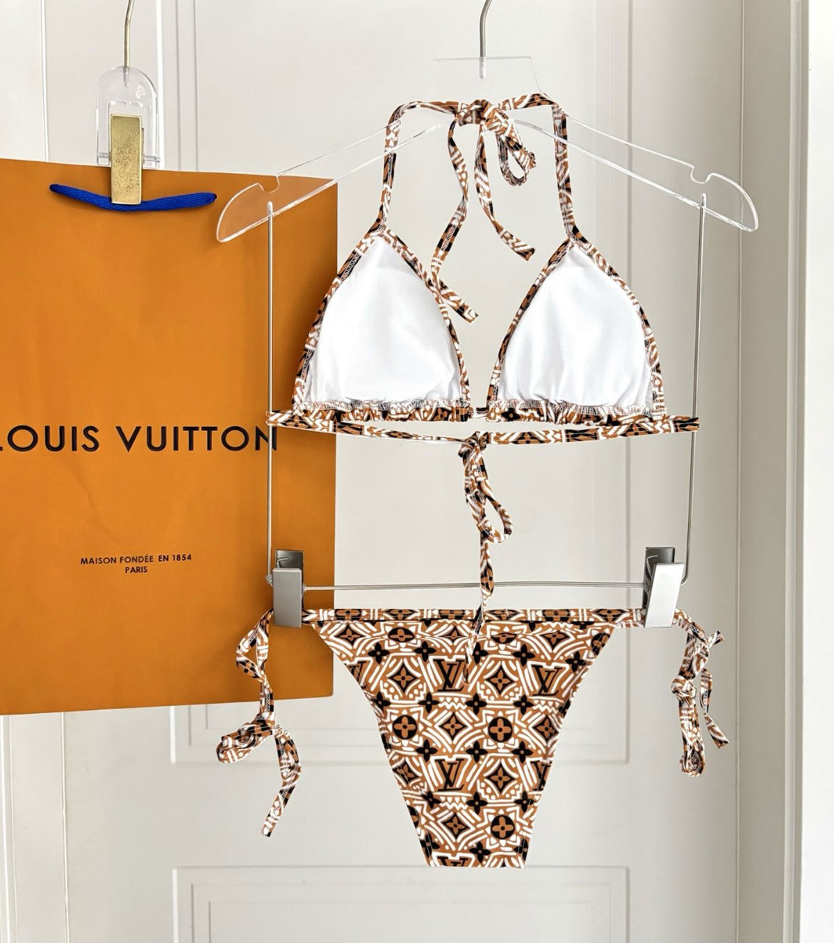 Бански от две части