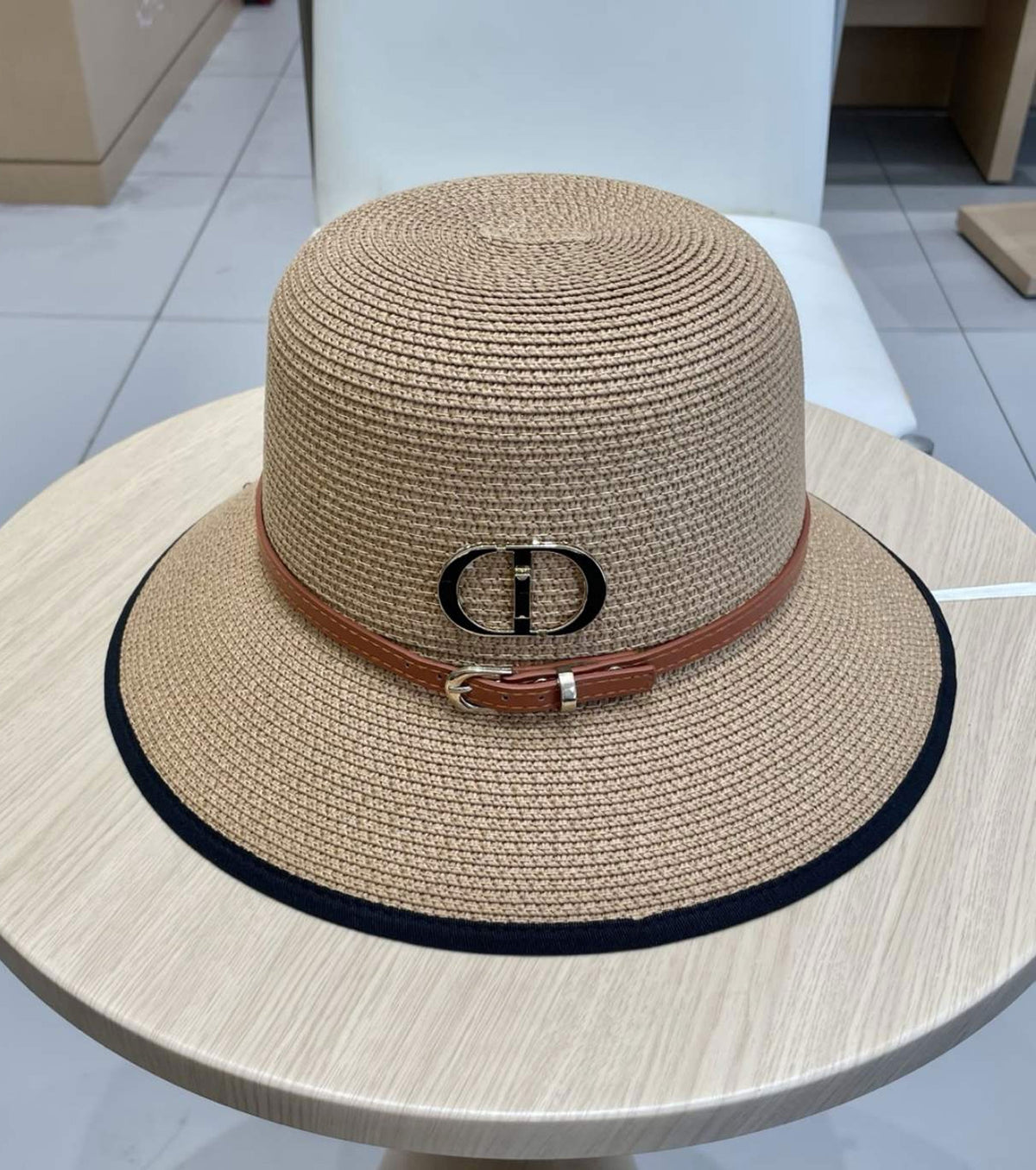 Сламена шапка