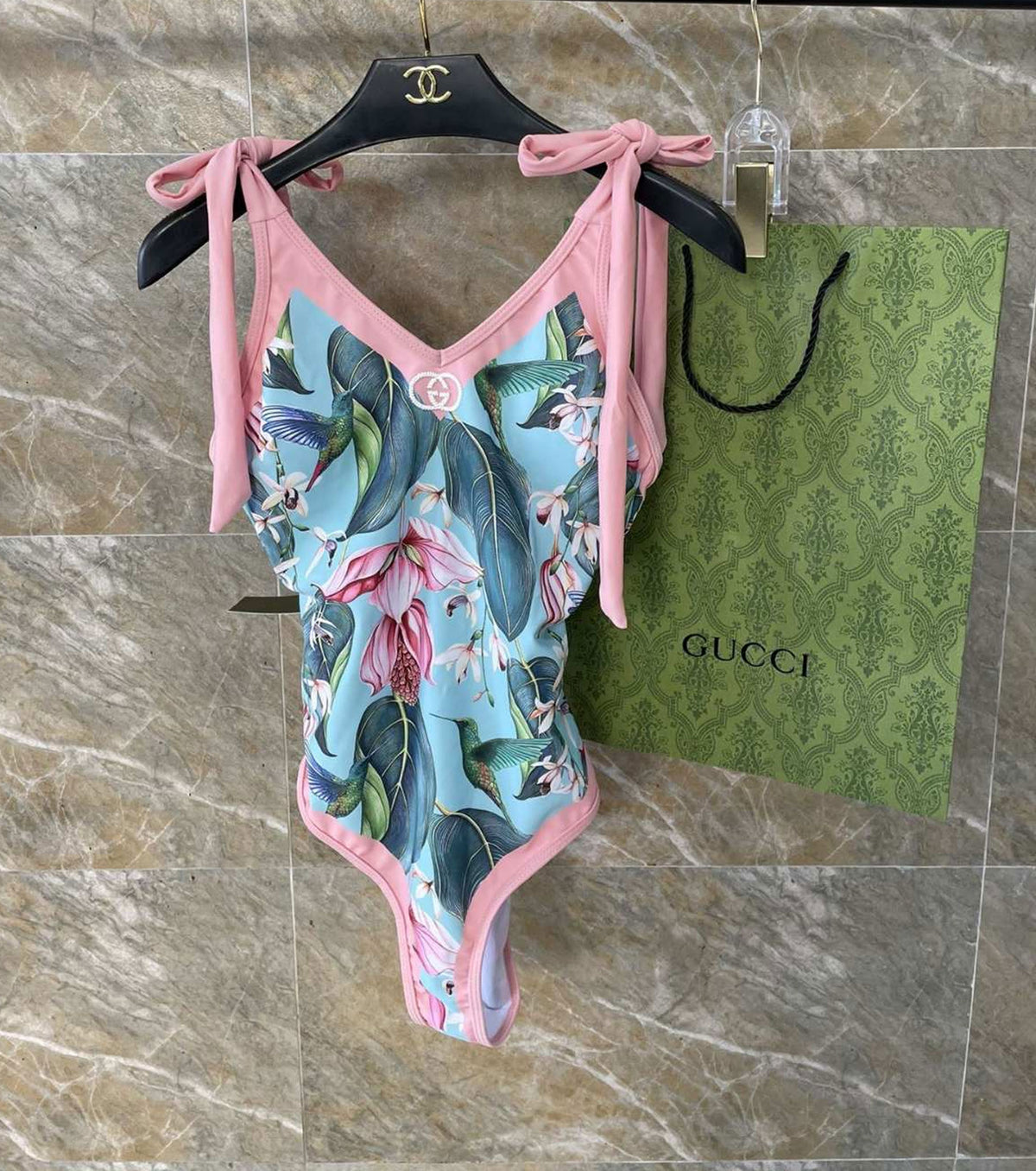 БАНСКИ КОСТЮМ