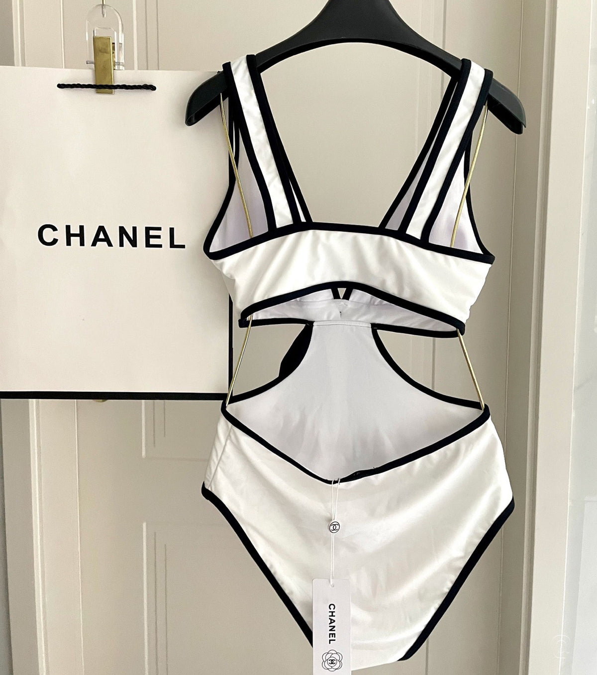 БАНСКИ КОСТЮМ