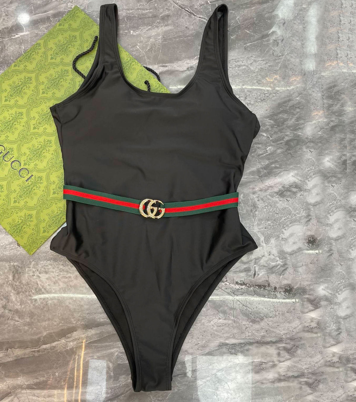 БАНСКИ КОСТЮМ