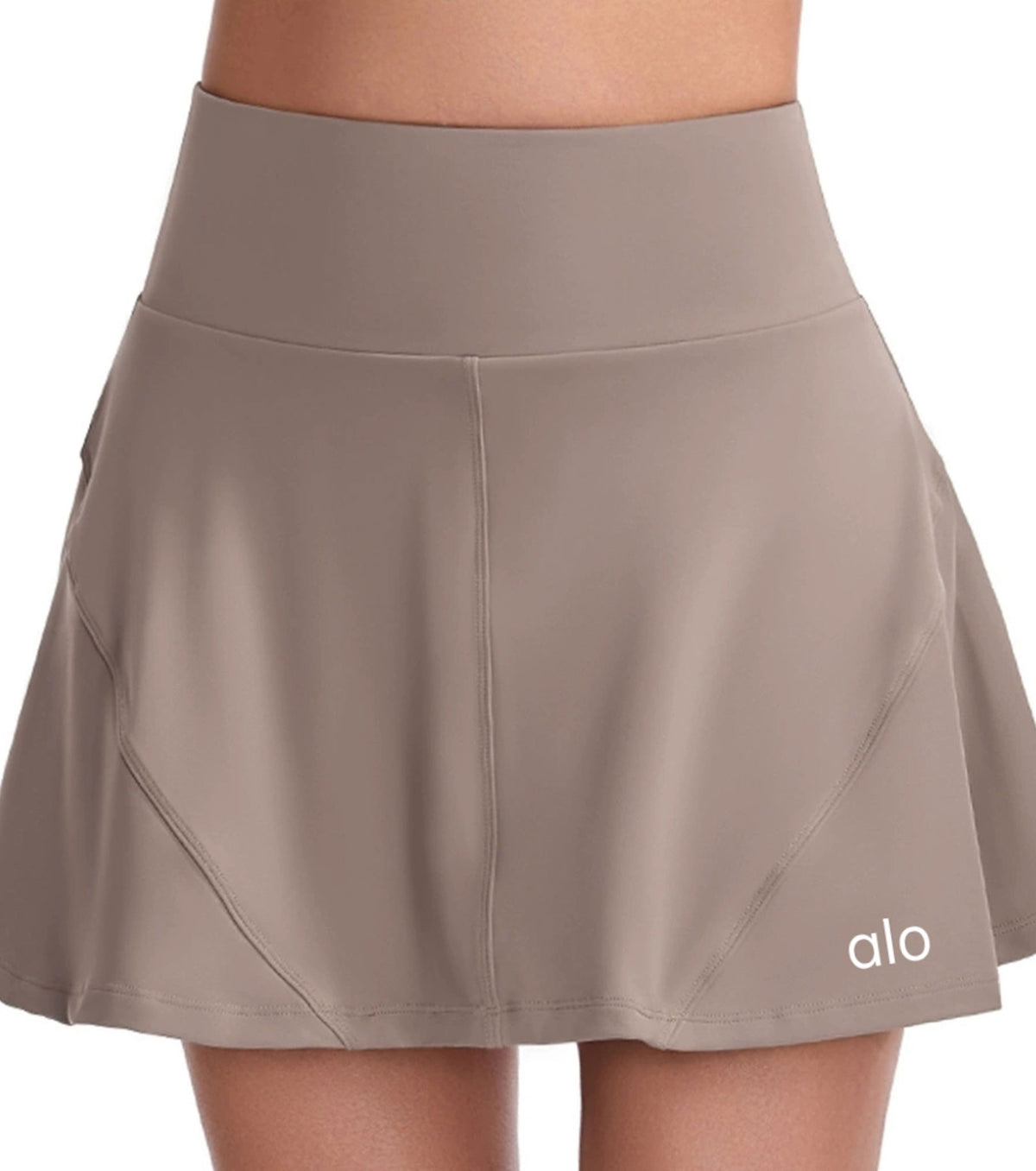 Спортна пола