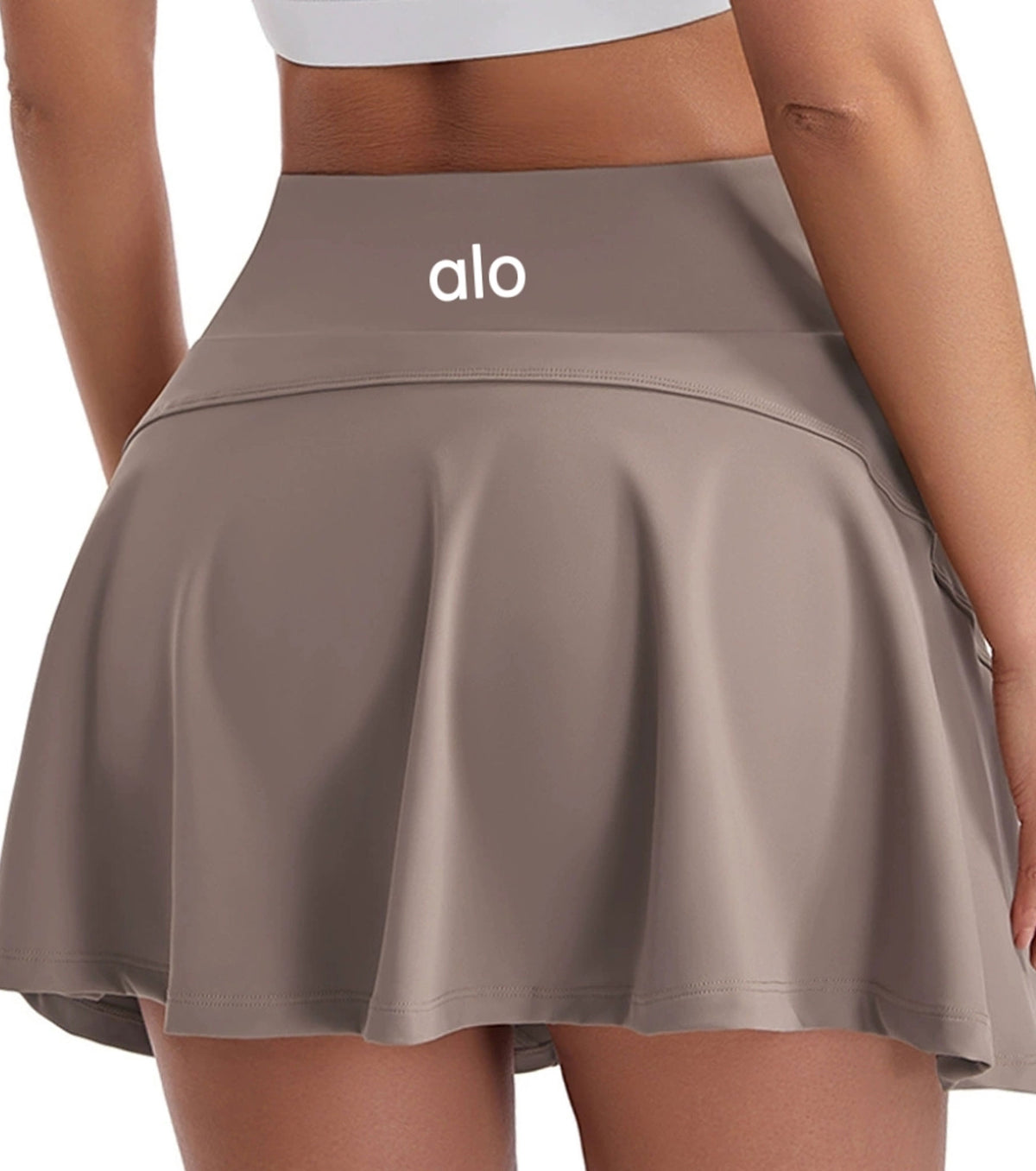 Спортна пола