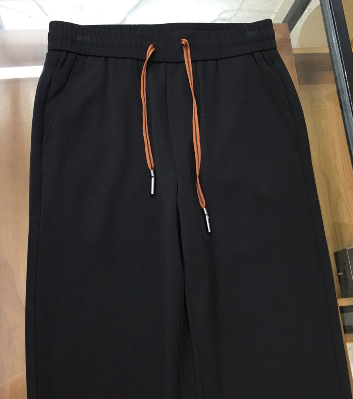 Straight-leg trousers