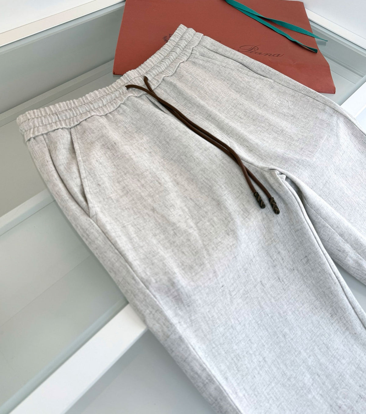 Прав панталон