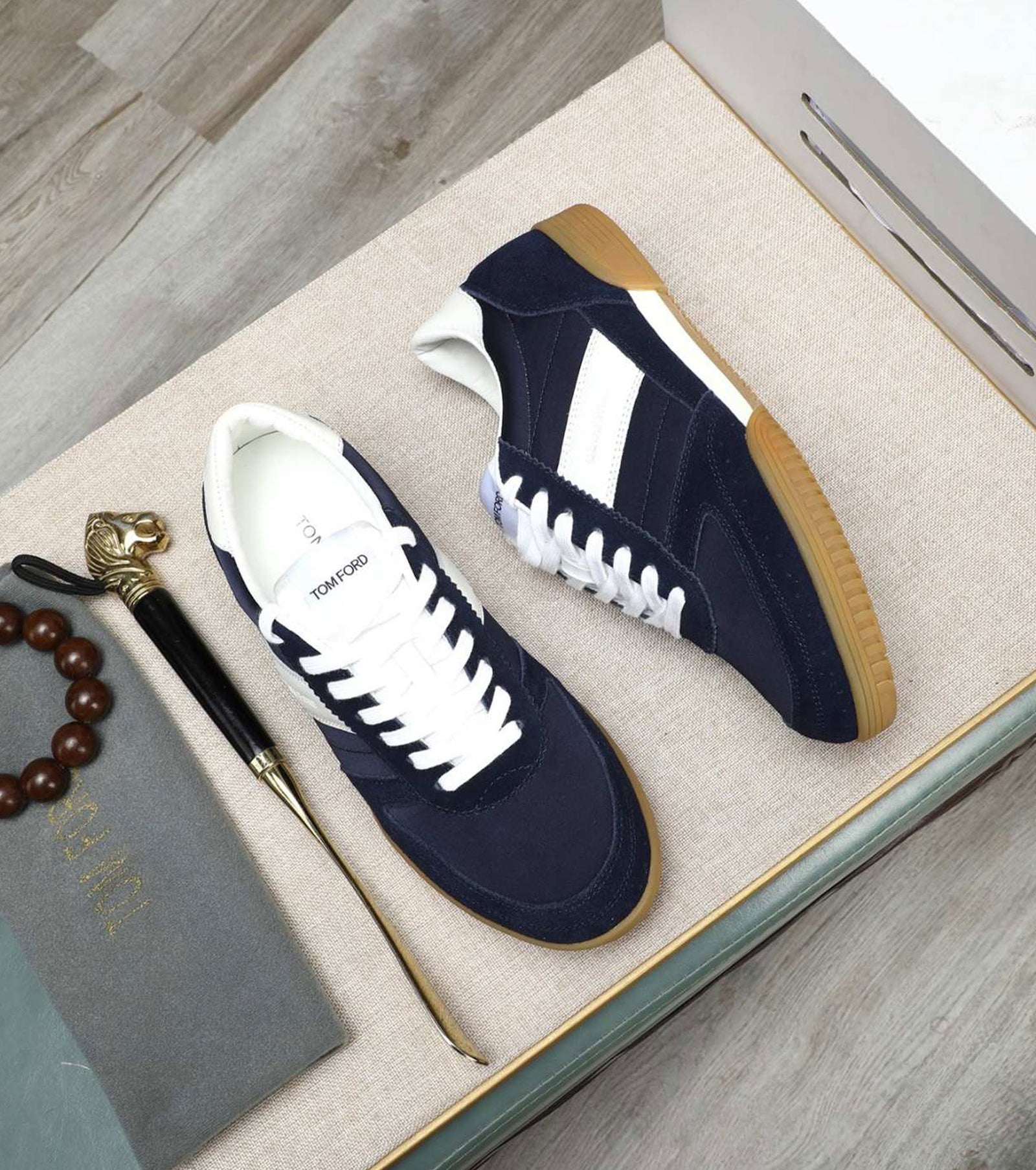 Men sneaker